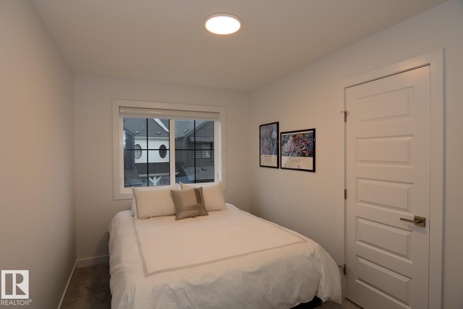 33 1910 Collip View, Edmonton, AB - Indoor Photo Showing Bedroom