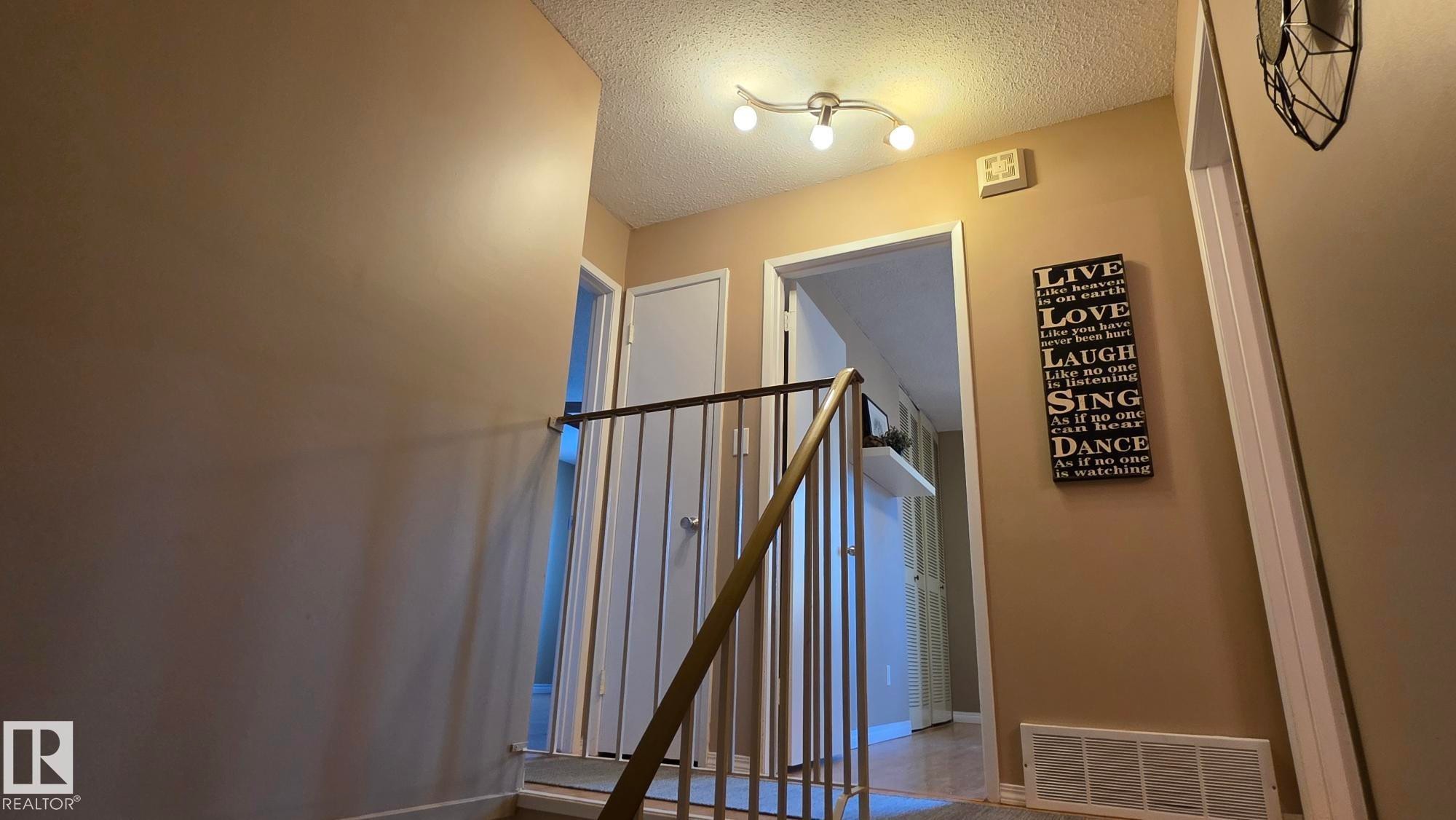 Edmonton, AB - Indoor Photo Showing Other Room