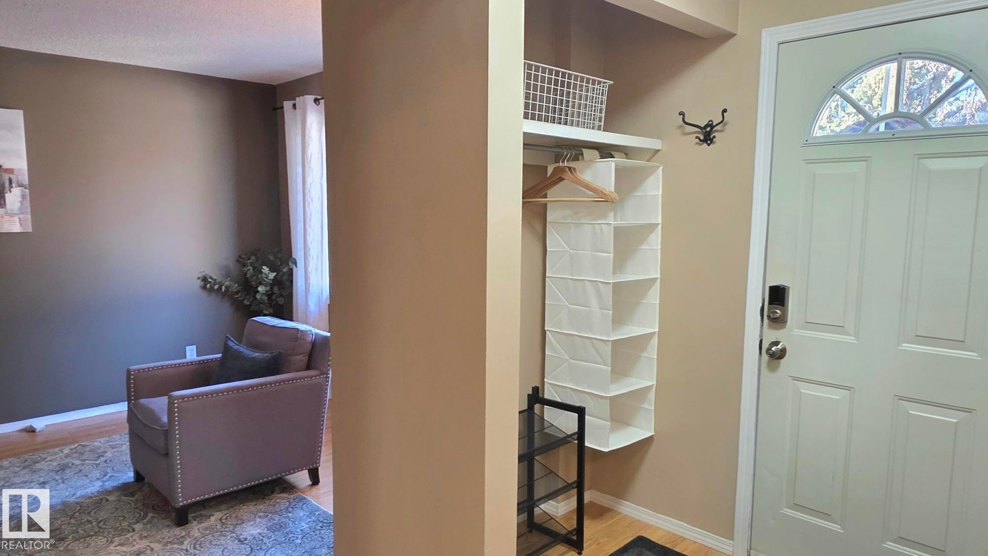 Edmonton, AB - Indoor Photo Showing Other Room