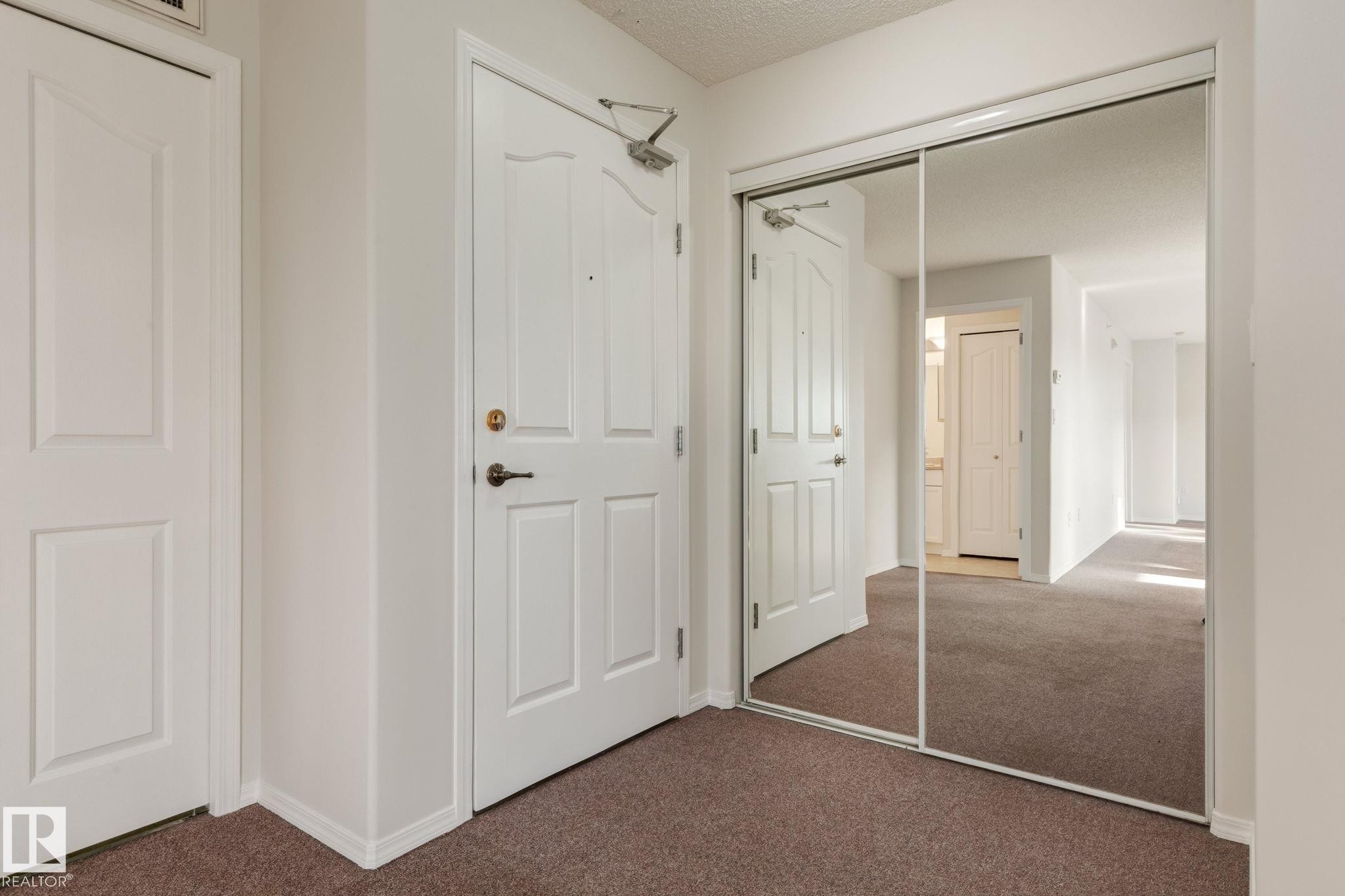 443 279 Suder Greens Drive, Edmonton, AB - Indoor Photo Showing Other Room