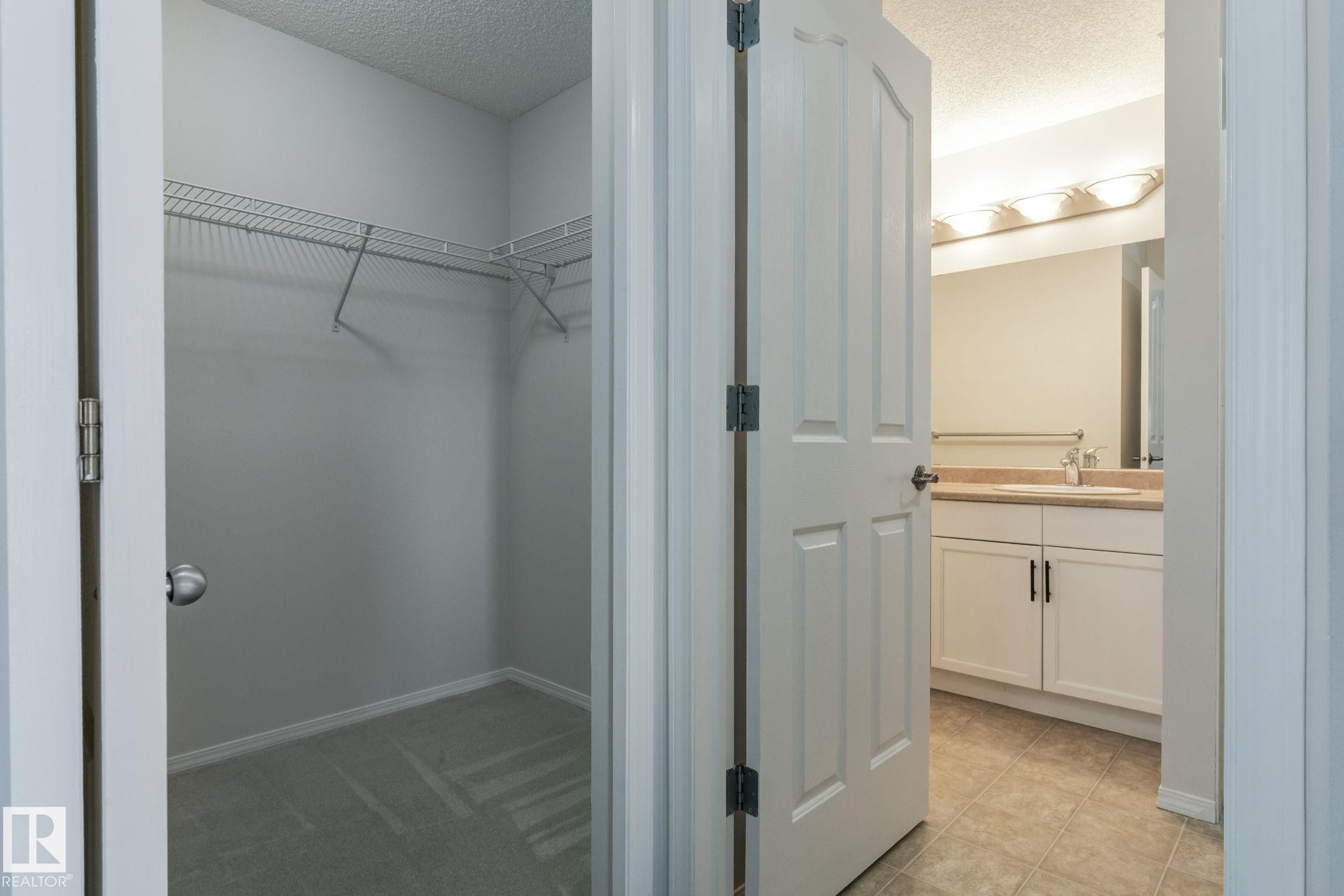 443 279 Suder Greens Drive, Edmonton, AB - Indoor