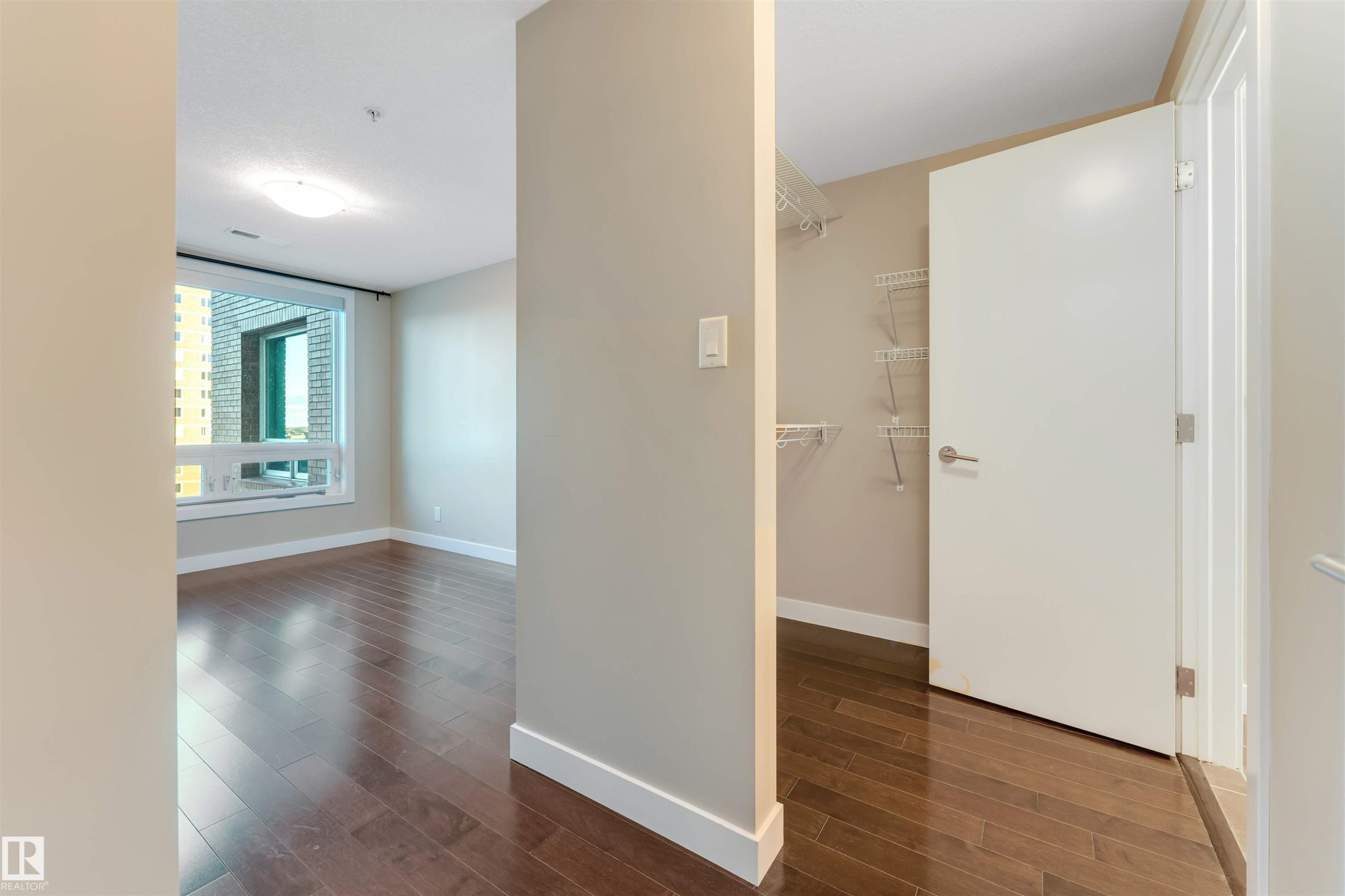 807 10055 118 Street, Edmonton, AB - Indoor Photo Showing Other Room