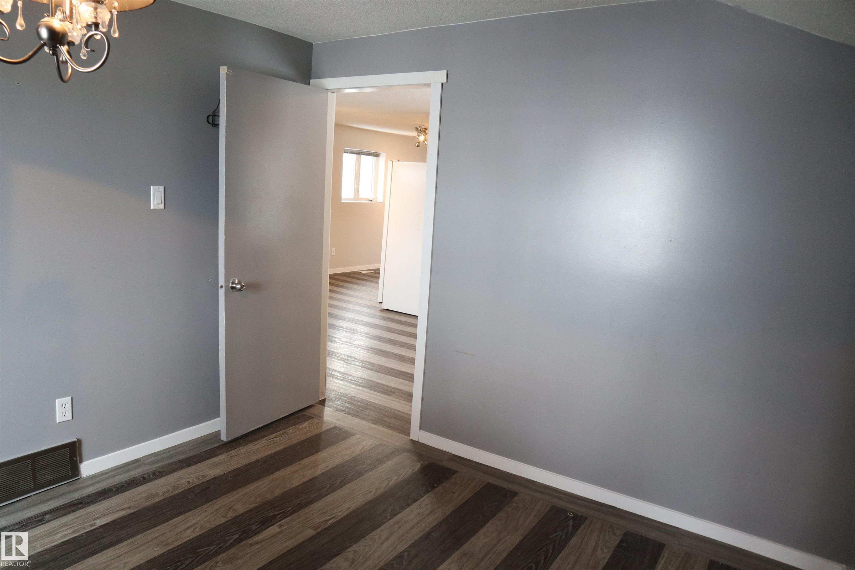 4804 49 St, Calmar, AB - Indoor Photo Showing Other Room