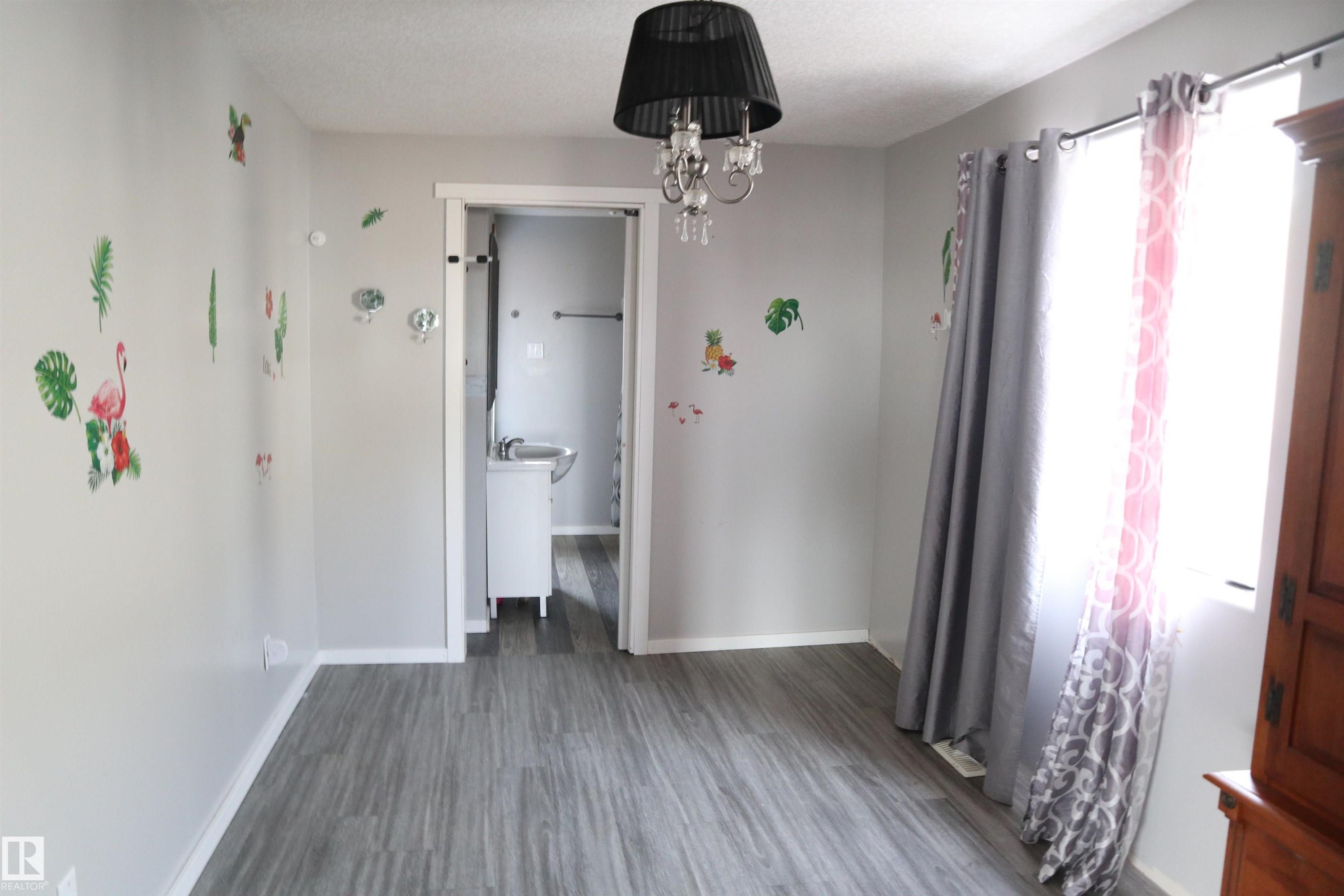 4804 49 St, Calmar, AB - Indoor Photo Showing Other Room