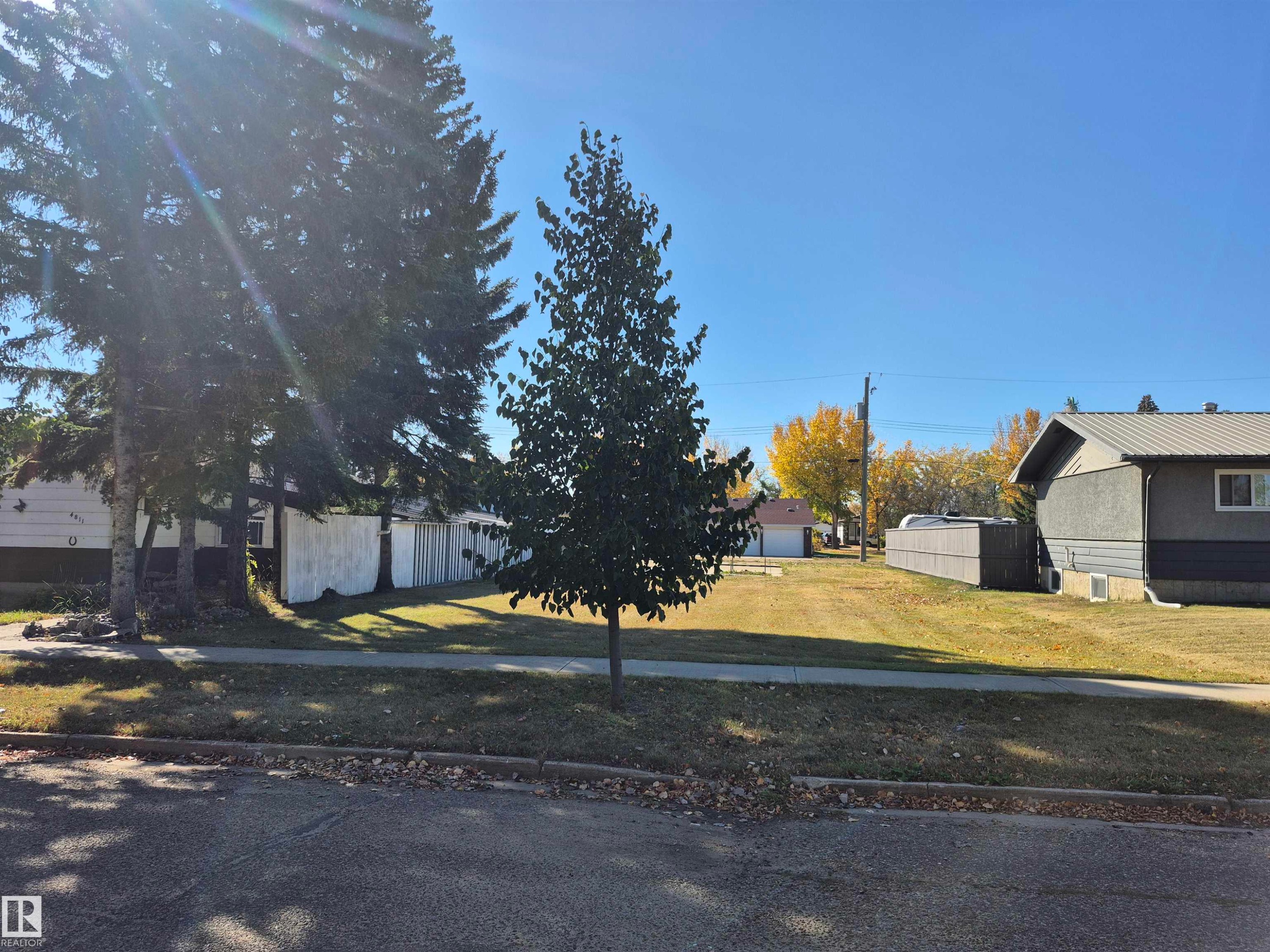 4815 53 Avenue, Viking, AB