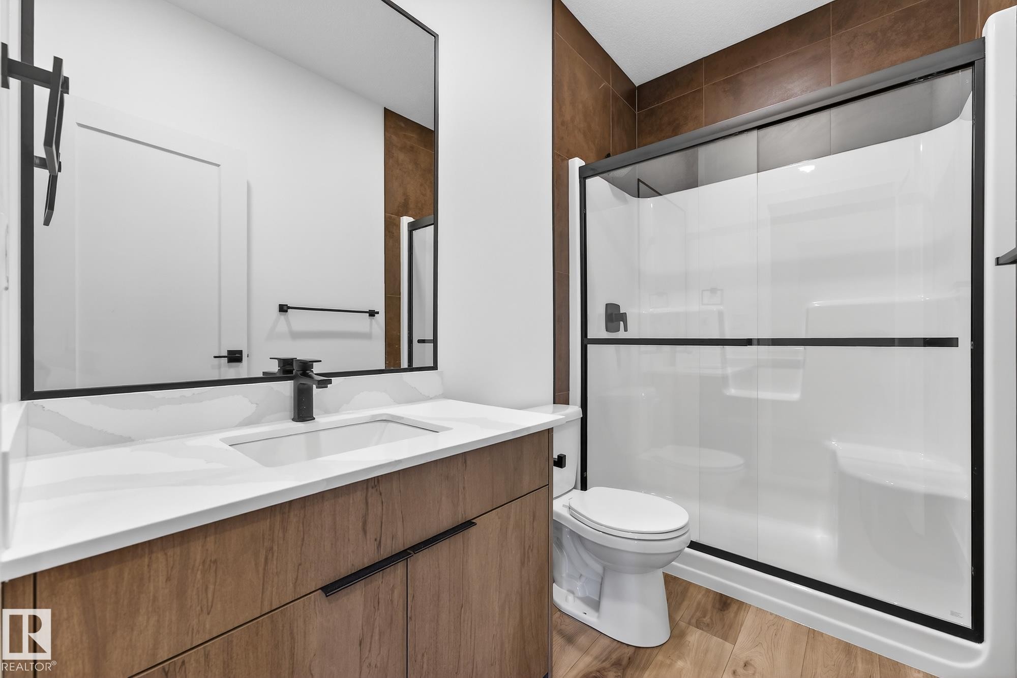 28 Eldridge Point(E), St. Albert, AB - Indoor Photo Showing Bathroom