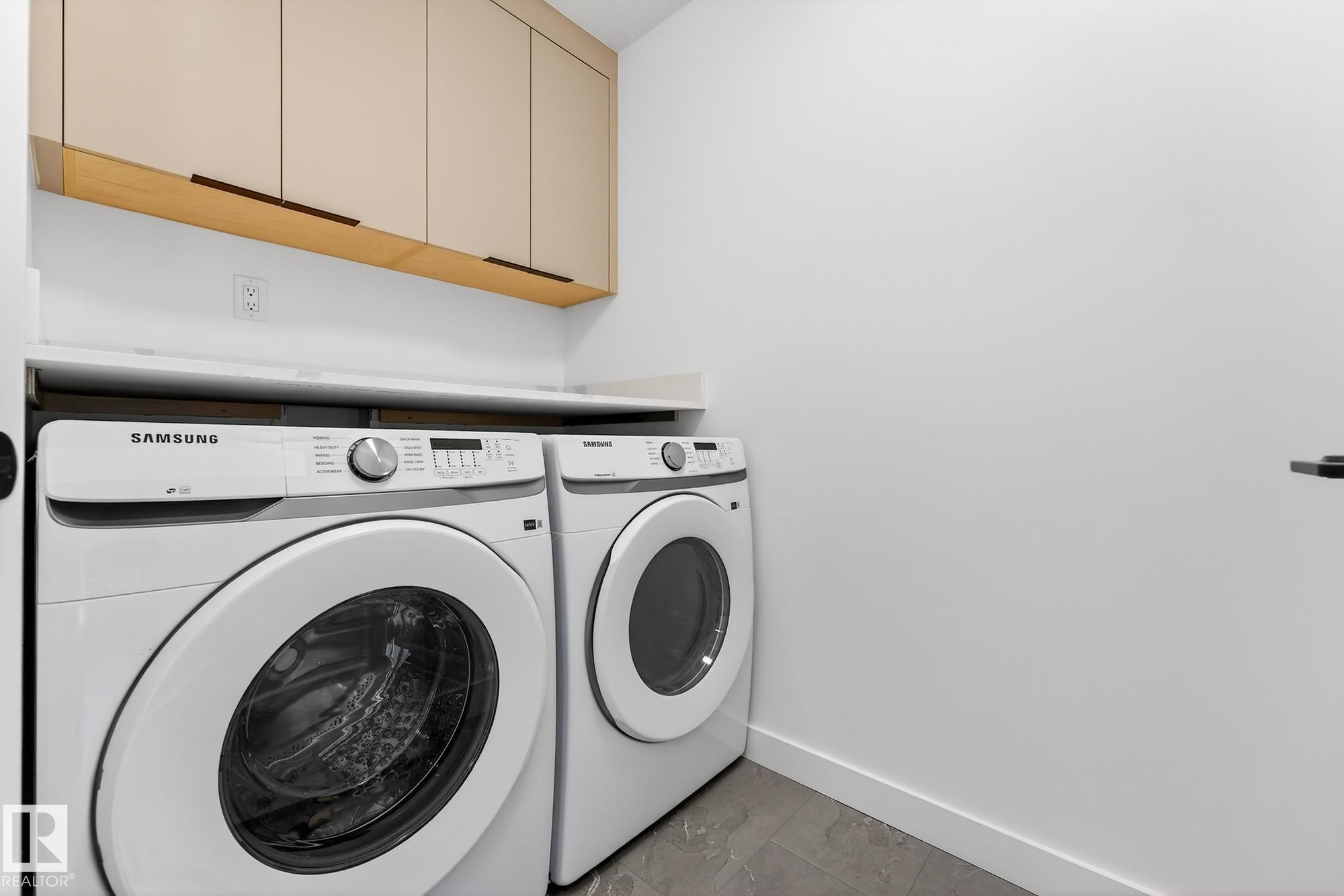28 Eldridge Point(E), St. Albert, AB - Indoor Photo Showing Laundry Room