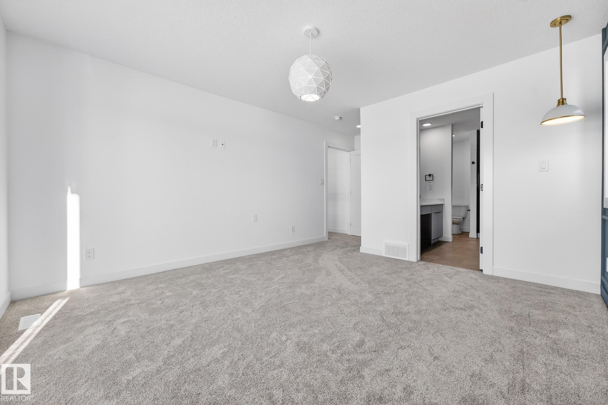 28 Eldridge Point(E), St. Albert, AB - Indoor Photo Showing Other Room