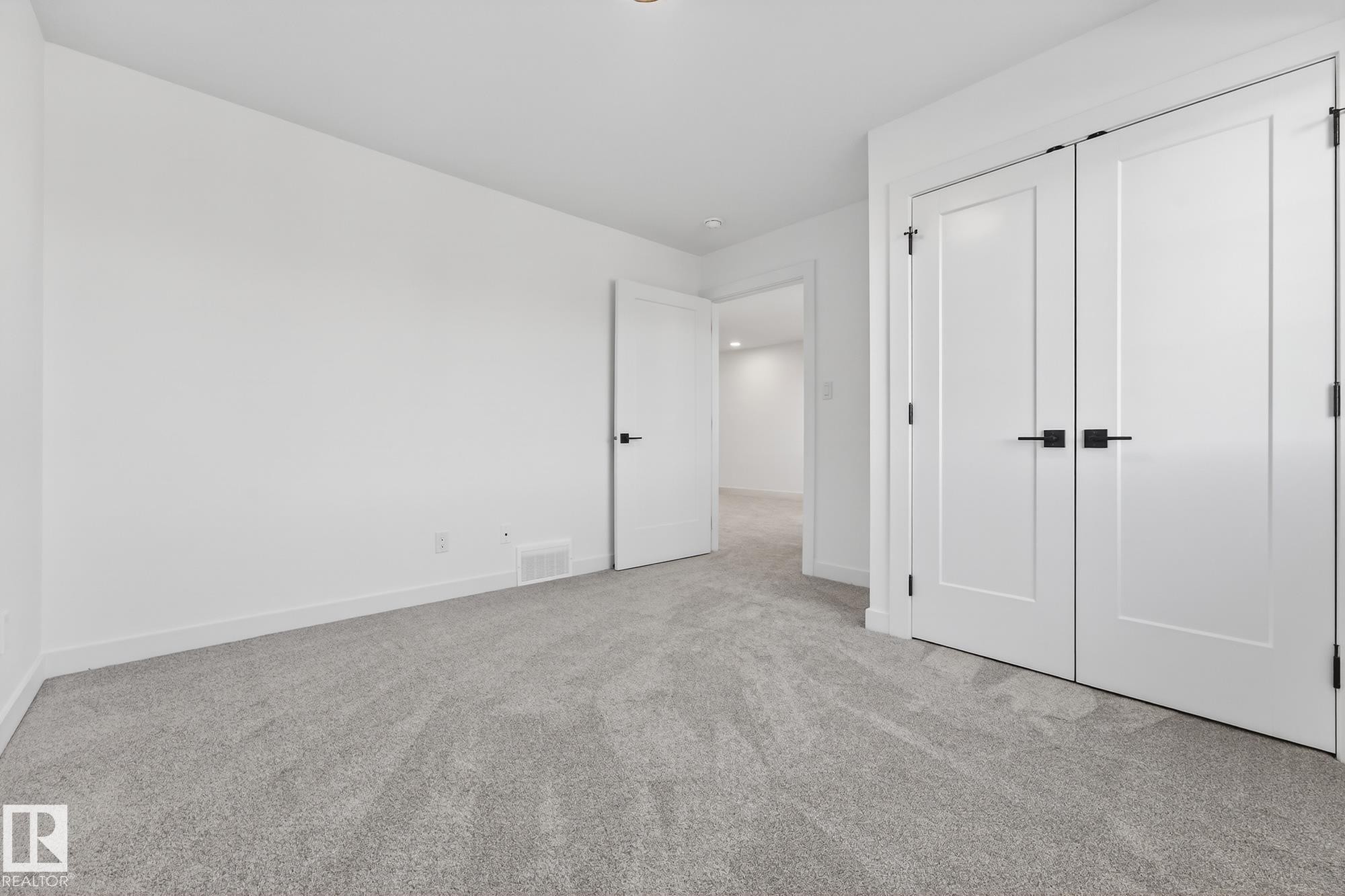 28 Eldridge Point(E), St. Albert, AB - Indoor Photo Showing Other Room