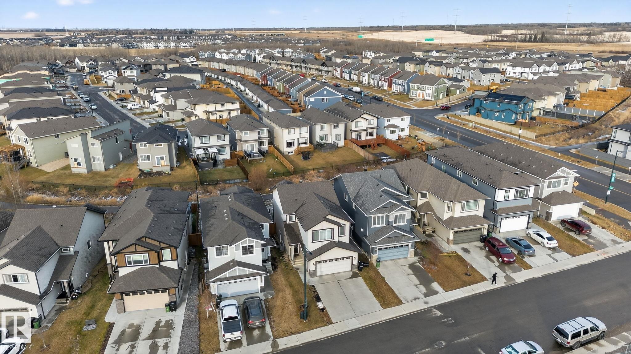 3319 8 Street, Edmonton, AB - Outdoor With View