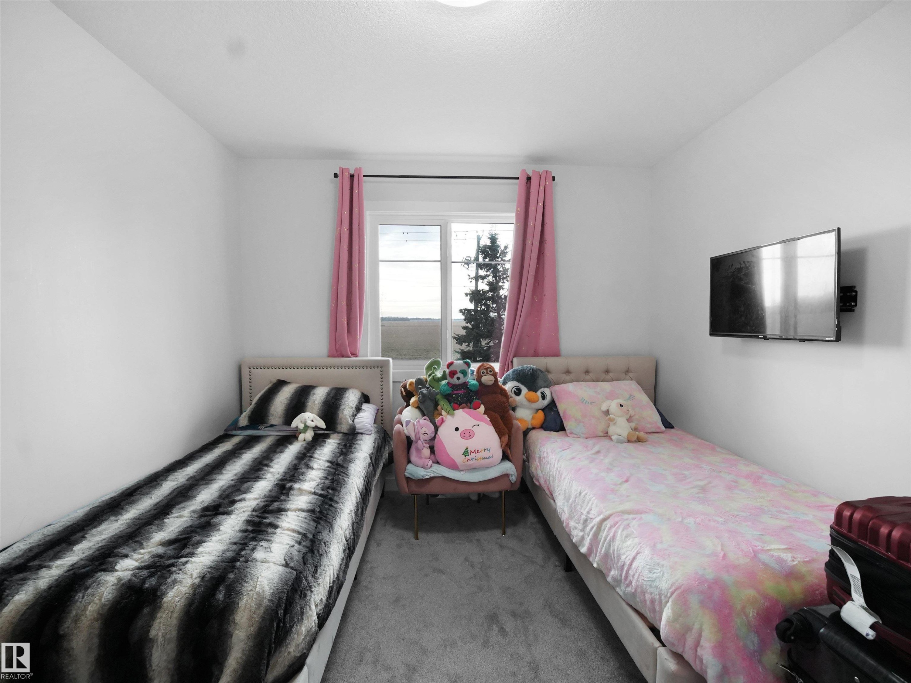 7256 Chivers Place, Edmonton, AB - Indoor Photo Showing Bedroom