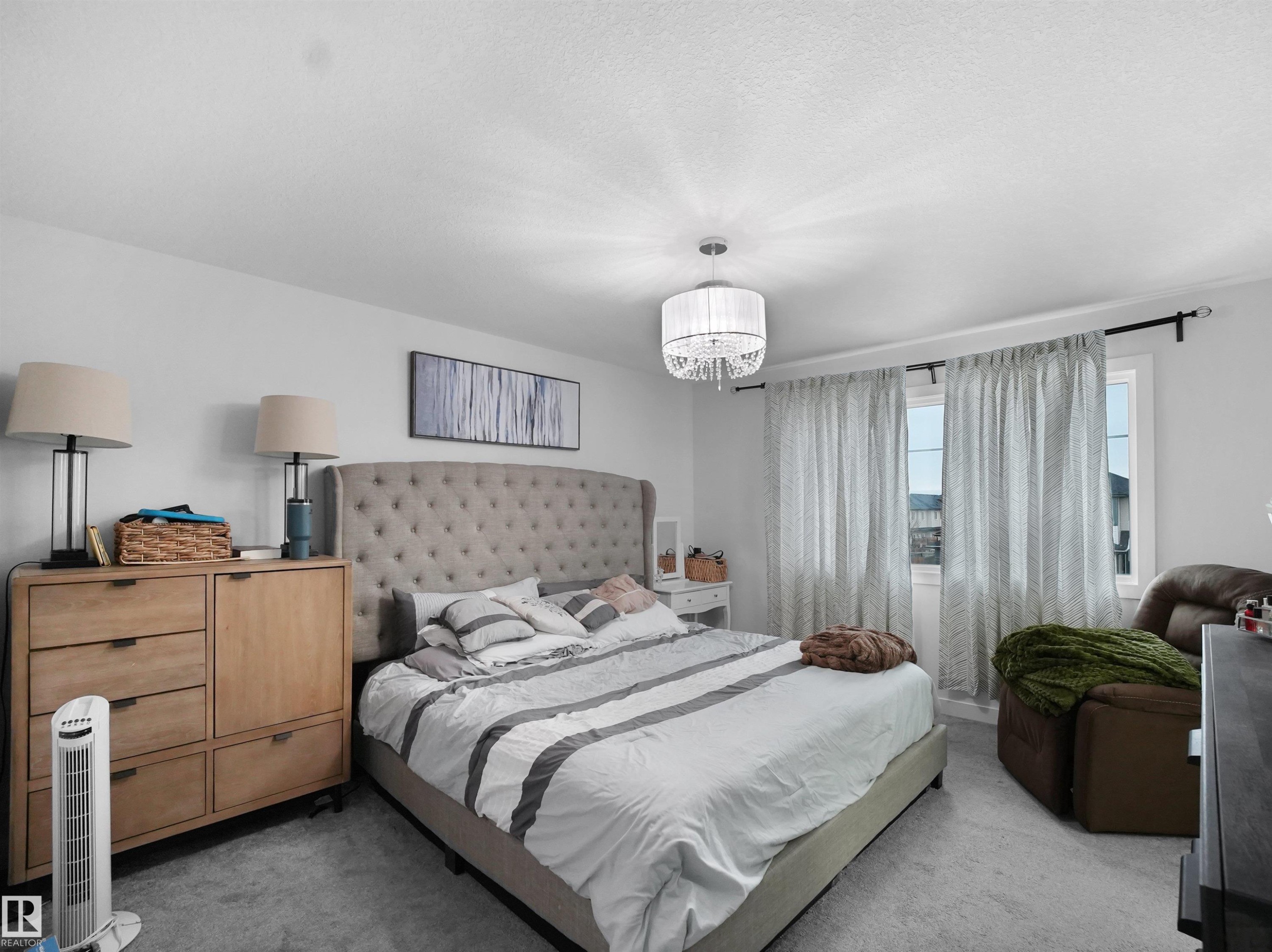 7256 Chivers Place, Edmonton, AB - Indoor Photo Showing Bedroom
