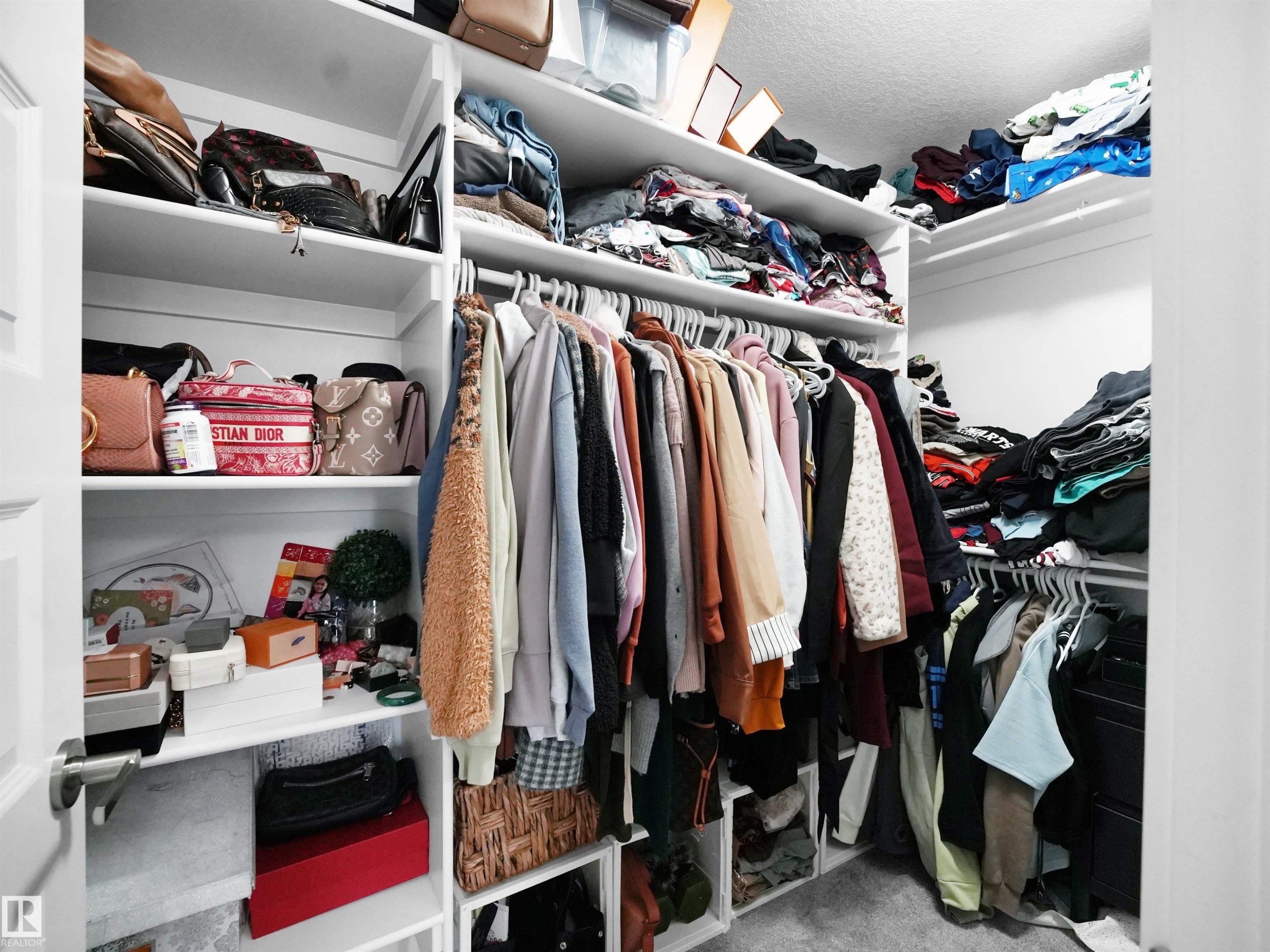 7256 Chivers Place, Edmonton, AB - Indoor With Storage