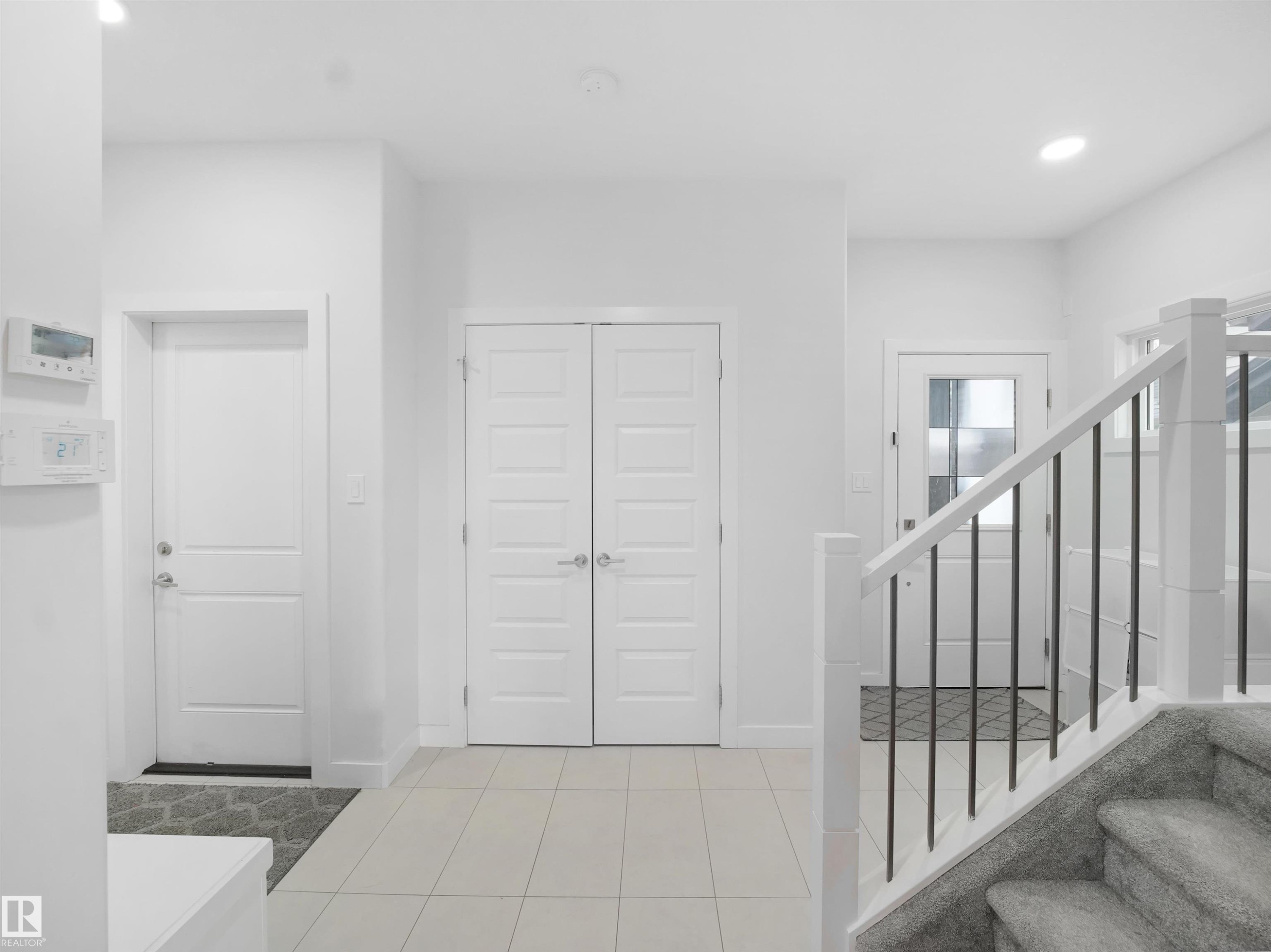 7256 Chivers Place, Edmonton, AB - Indoor Photo Showing Other Room