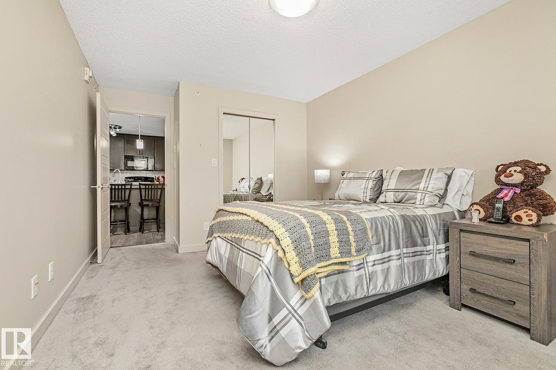413 6084 Stanton Drive, Edmonton, AB - Indoor Photo Showing Bedroom