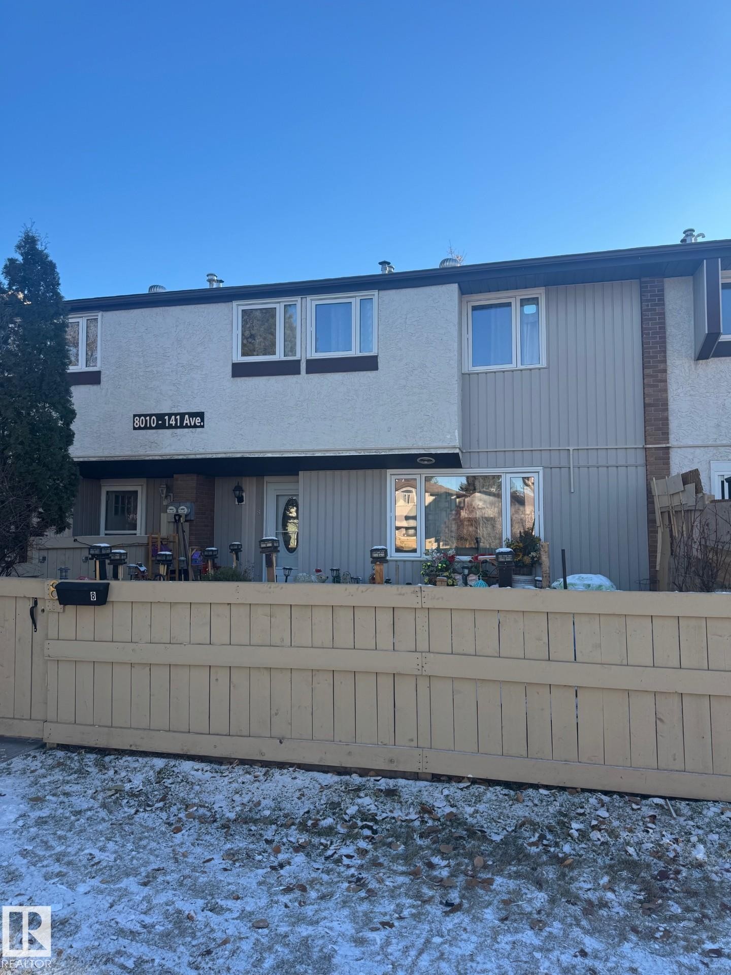 8 8010 141 Avenue, Edmonton, AB - Outdoor