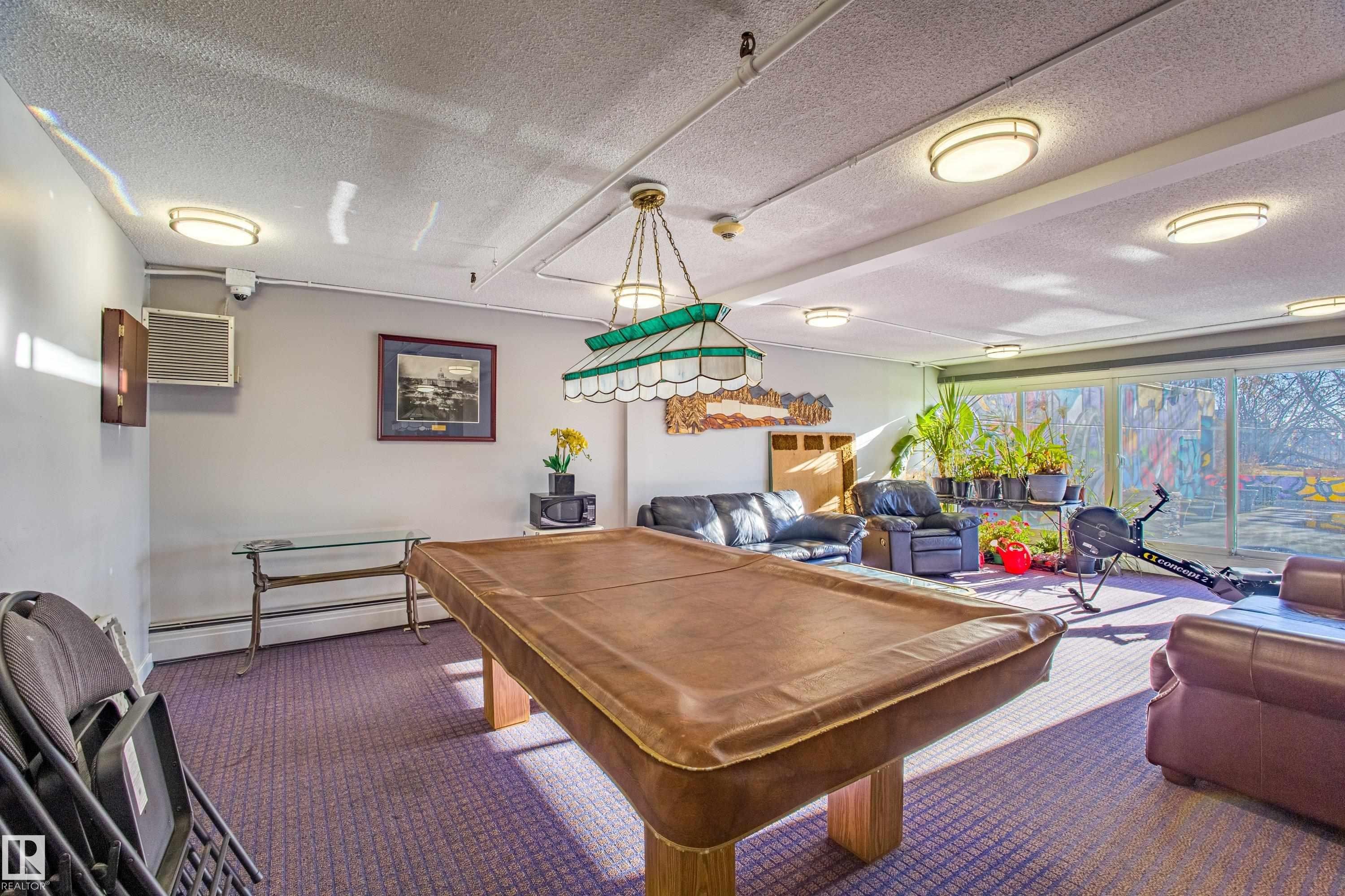 1703 12303 Jasper Avenue, Edmonton, AB - Indoor Photo Showing Other Room