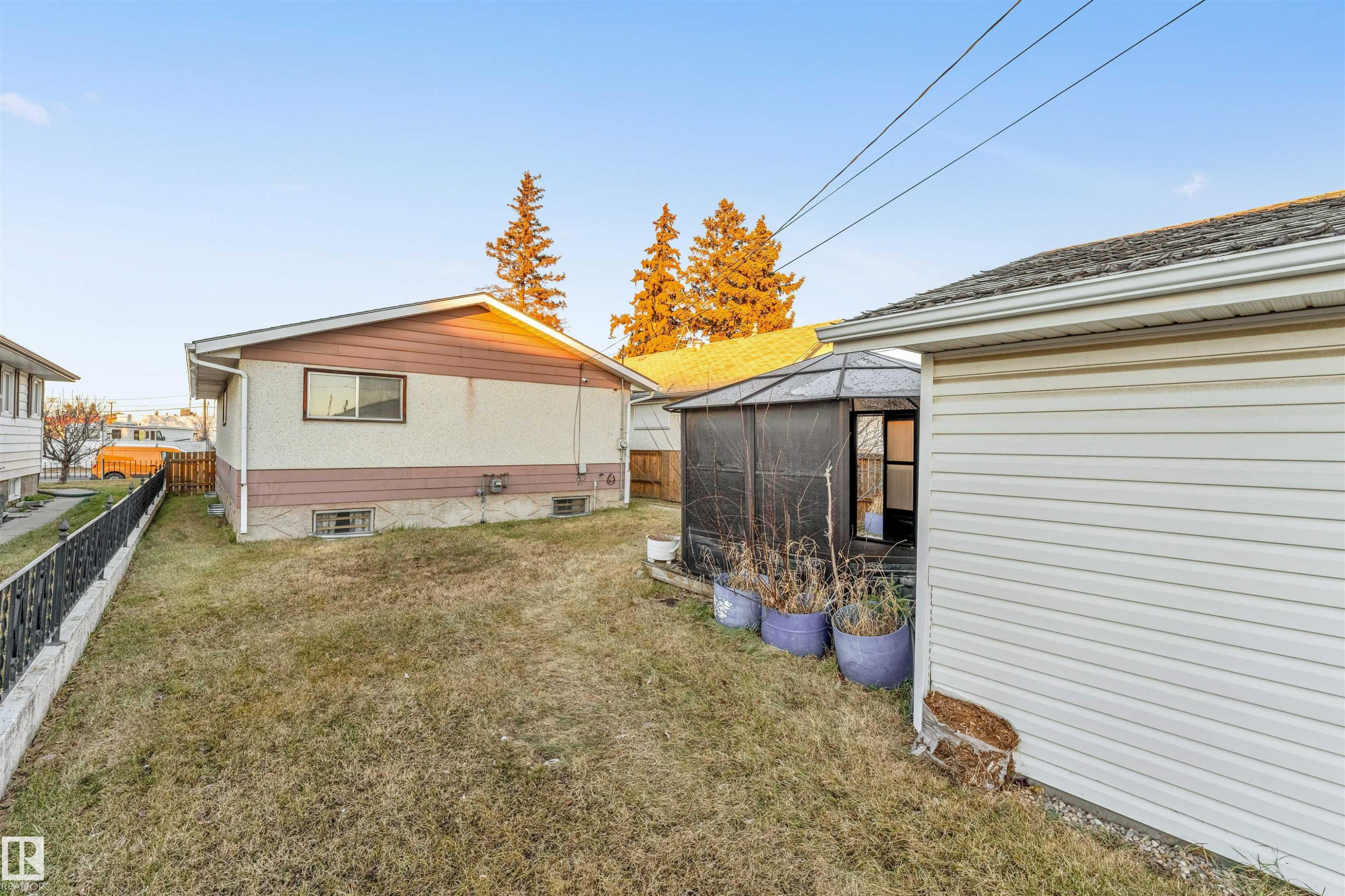 16115 100A Avenue, Edmonton, AB - Outdoor With Exterior