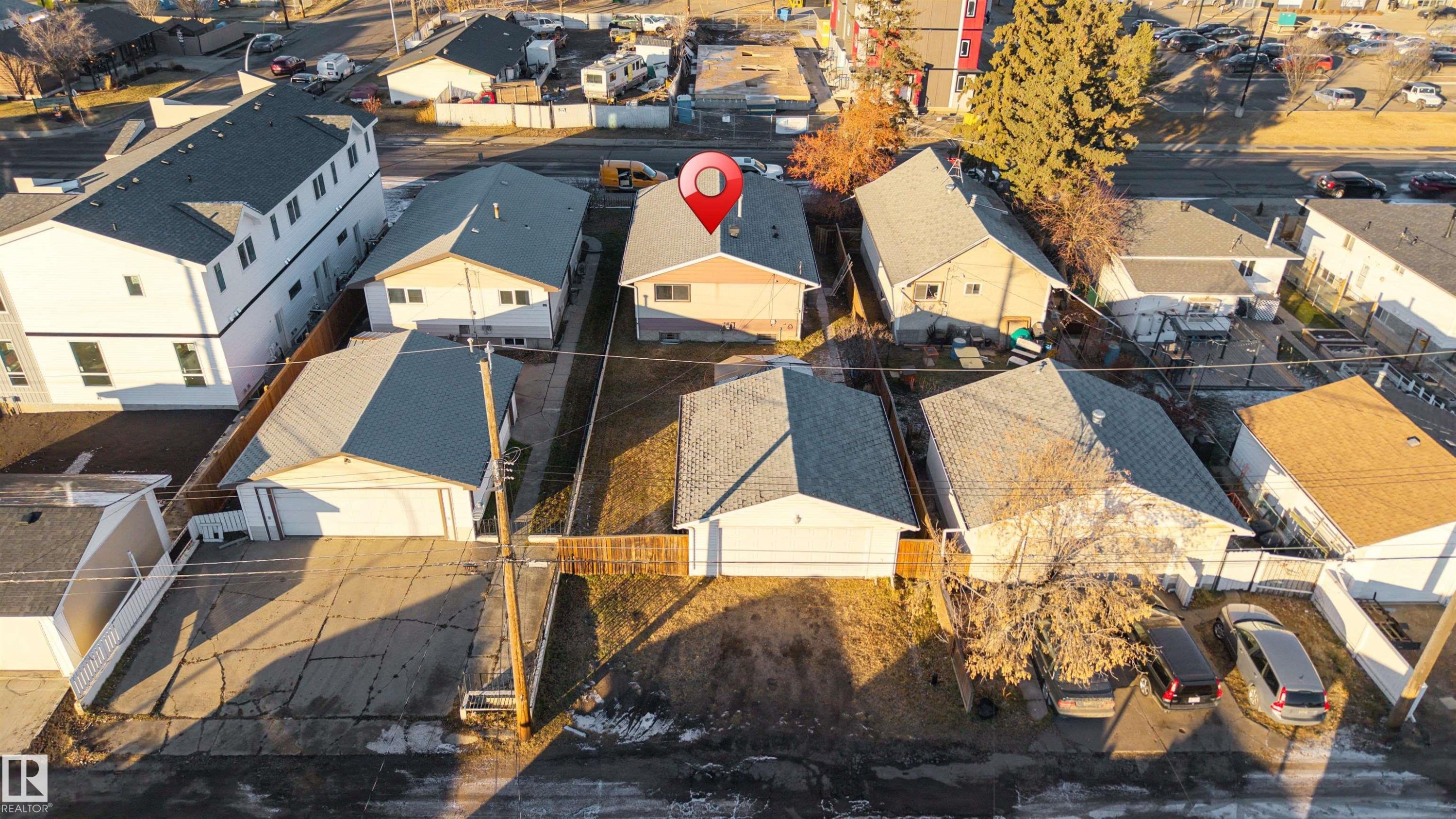 16115 100A Avenue, Edmonton, AB - Outdoor