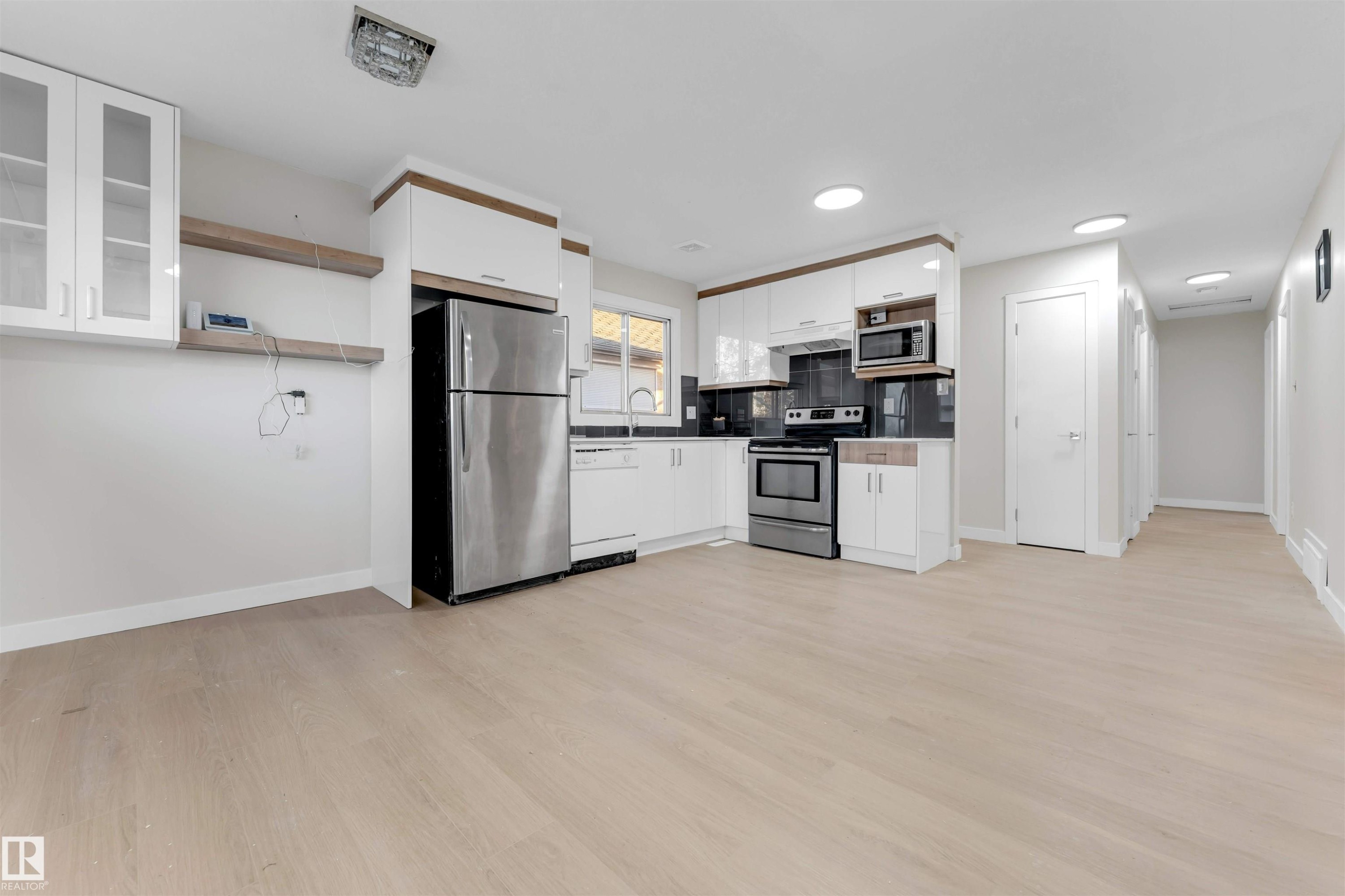 16115 100A Avenue, Edmonton, AB - Indoor Photo Showing Kitchen With Stainless Steel Kitchen