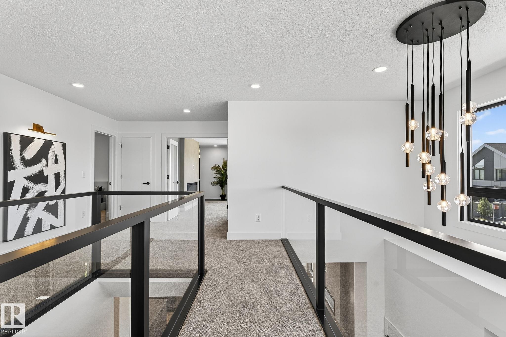 6703 Knox Crest, Edmonton, AB - Indoor Photo Showing Other Room