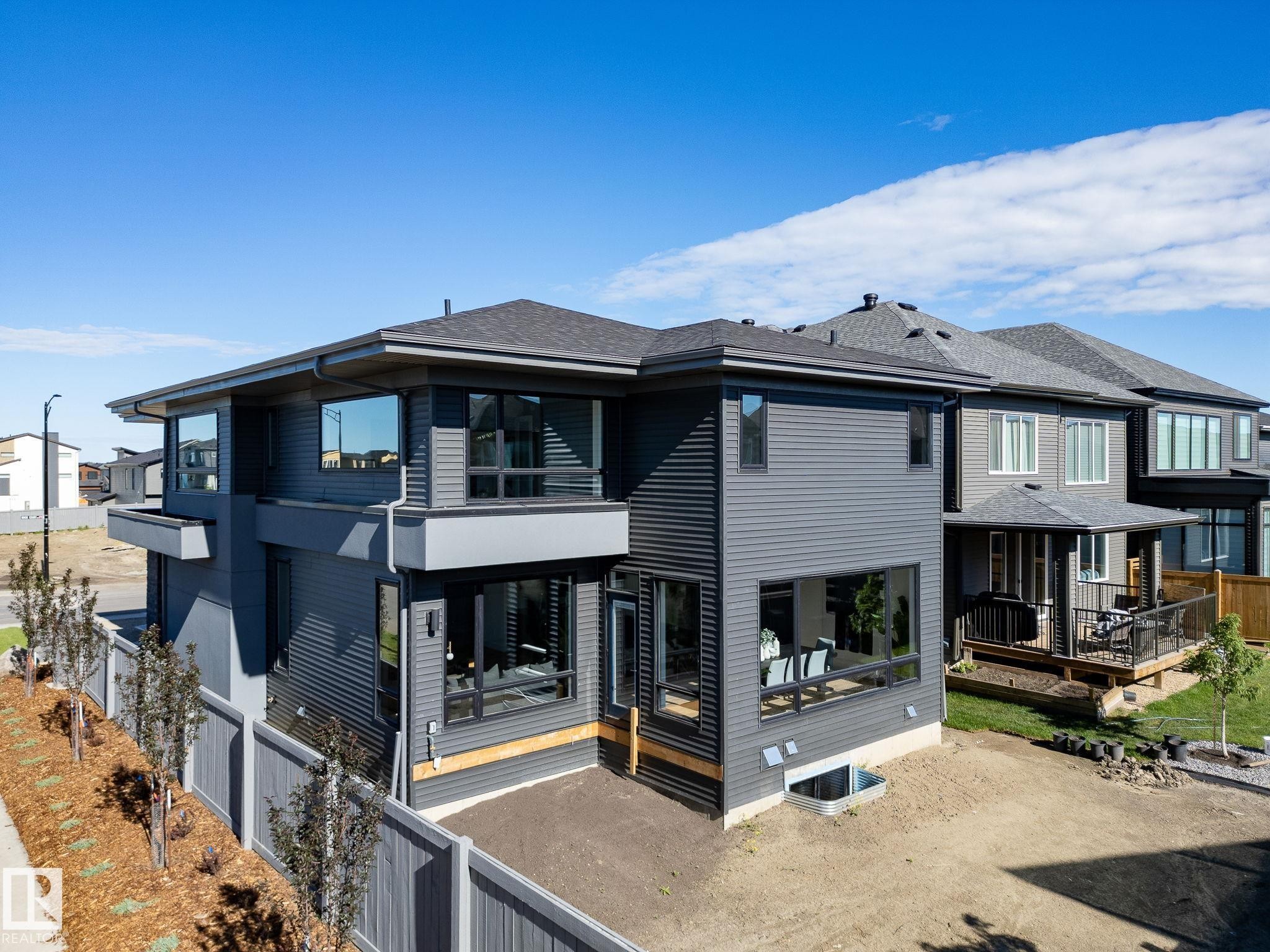 6703 Knox Crest, Edmonton, AB - Outdoor