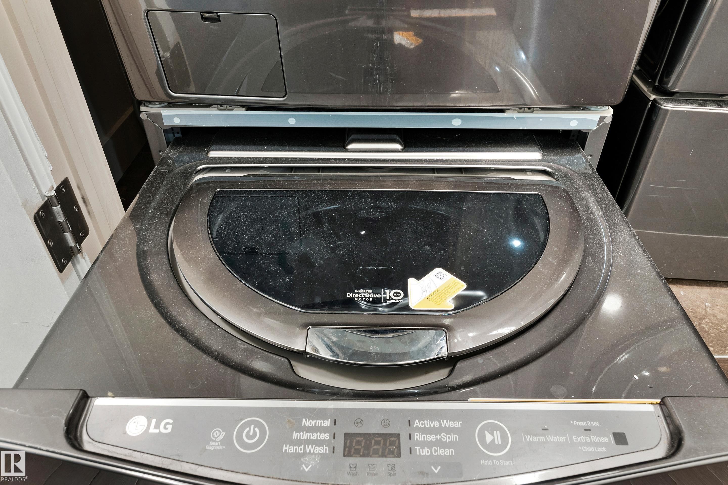 6963 19A Avenue, Edmonton, AB - Indoor Photo Showing Laundry Room