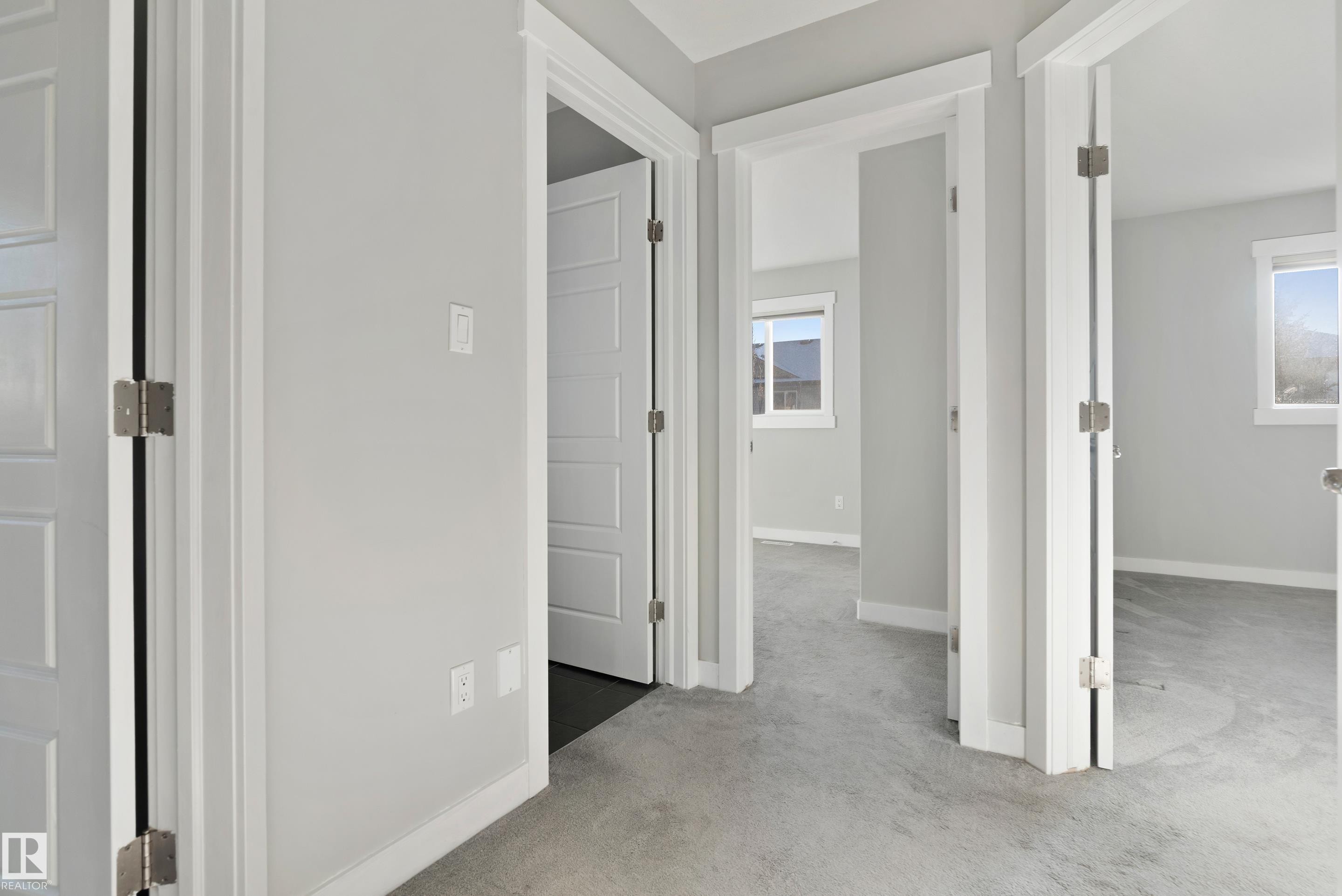 6963 19A Avenue, Edmonton, AB - Indoor Photo Showing Other Room