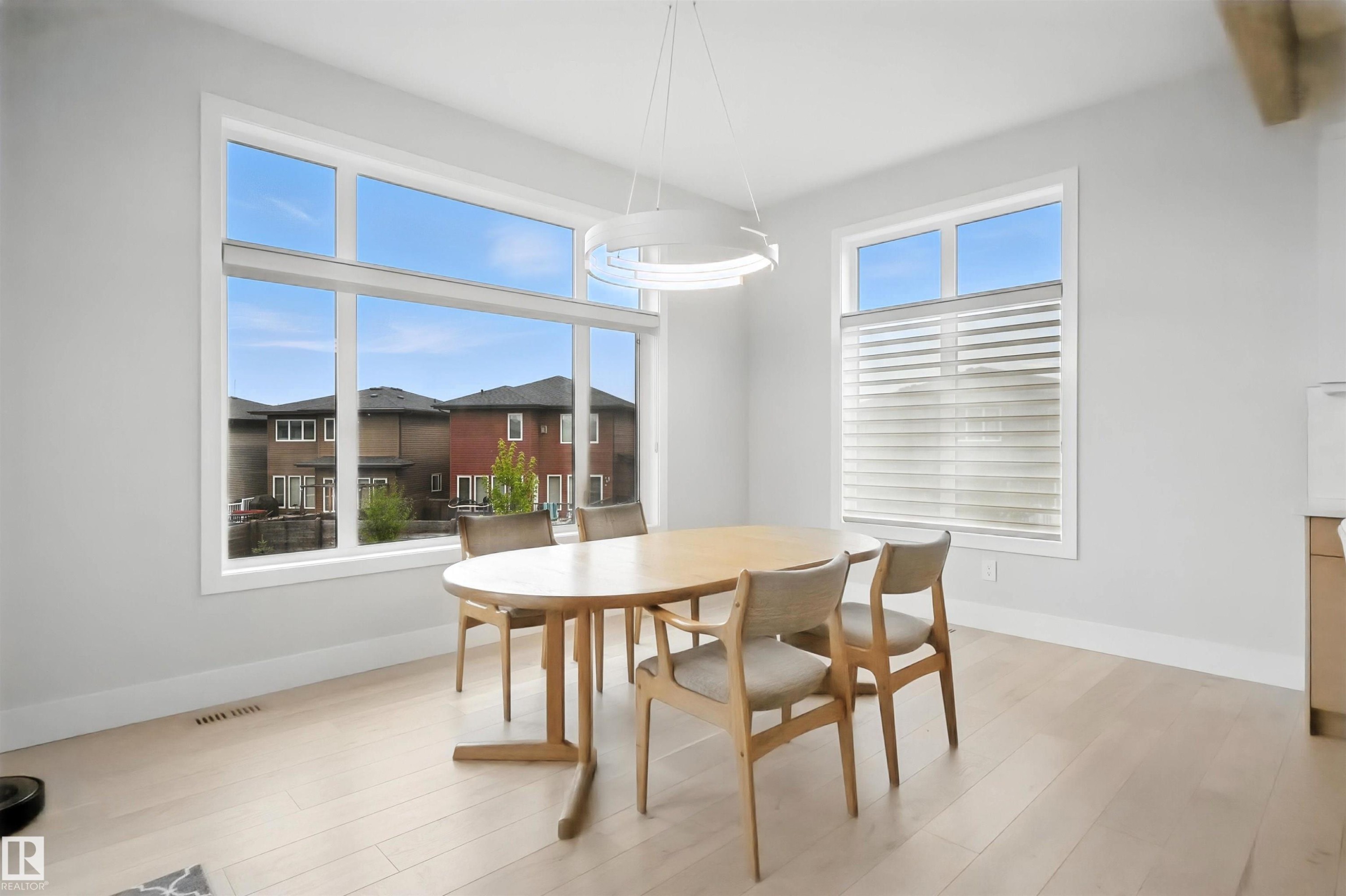 2620 Wheaton Close, Edmonton, AB - Indoor Photo Showing Dining Room