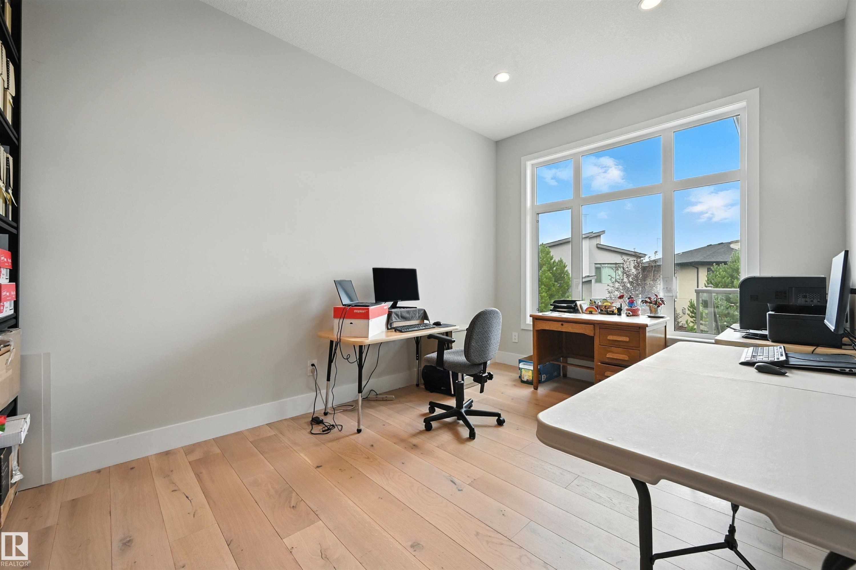 2620 Wheaton Close, Edmonton, AB - Indoor Photo Showing Office