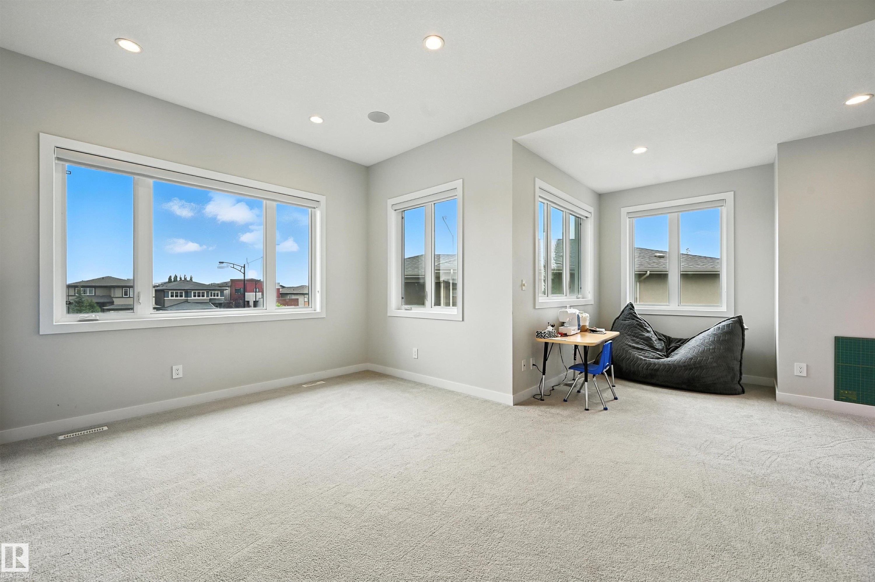 2620 Wheaton Close, Edmonton, AB - Indoor