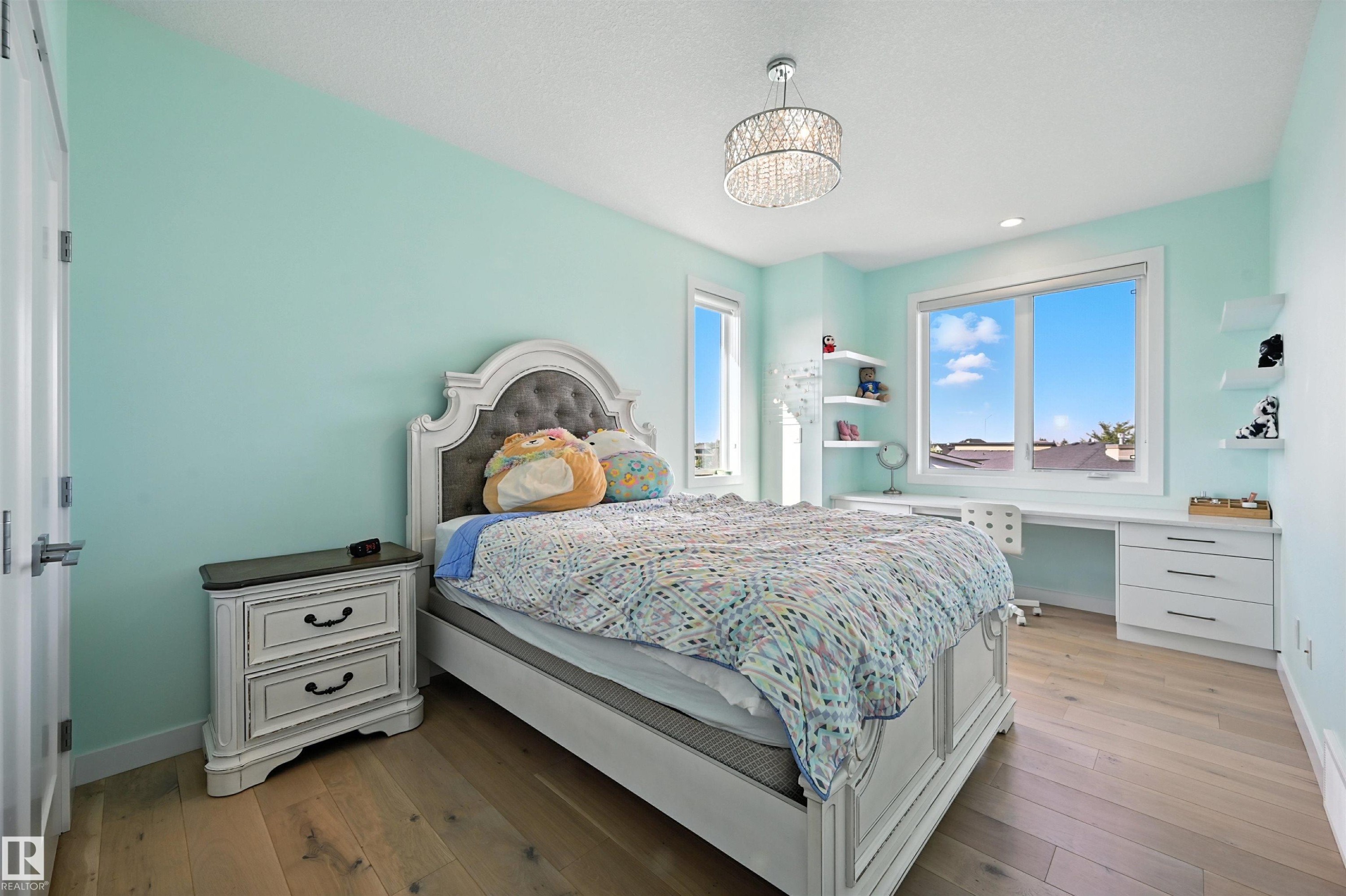 2620 Wheaton Close, Edmonton, AB - Indoor Photo Showing Bedroom