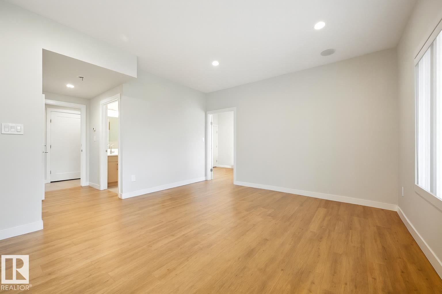 2620 Wheaton Close, Edmonton, AB - Indoor Photo Showing Other Room