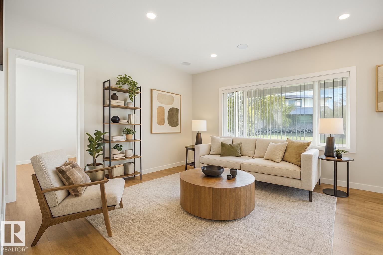 2620 Wheaton Close, Edmonton, AB - Indoor Photo Showing Living Room