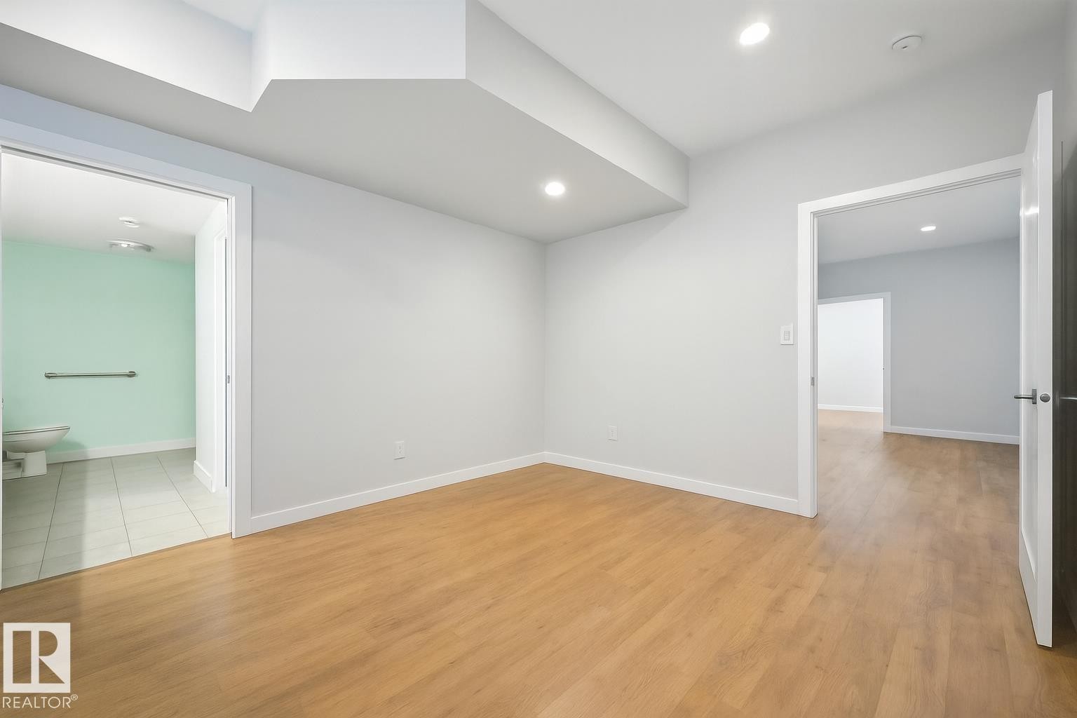 2620 Wheaton Close, Edmonton, AB - Indoor Photo Showing Other Room