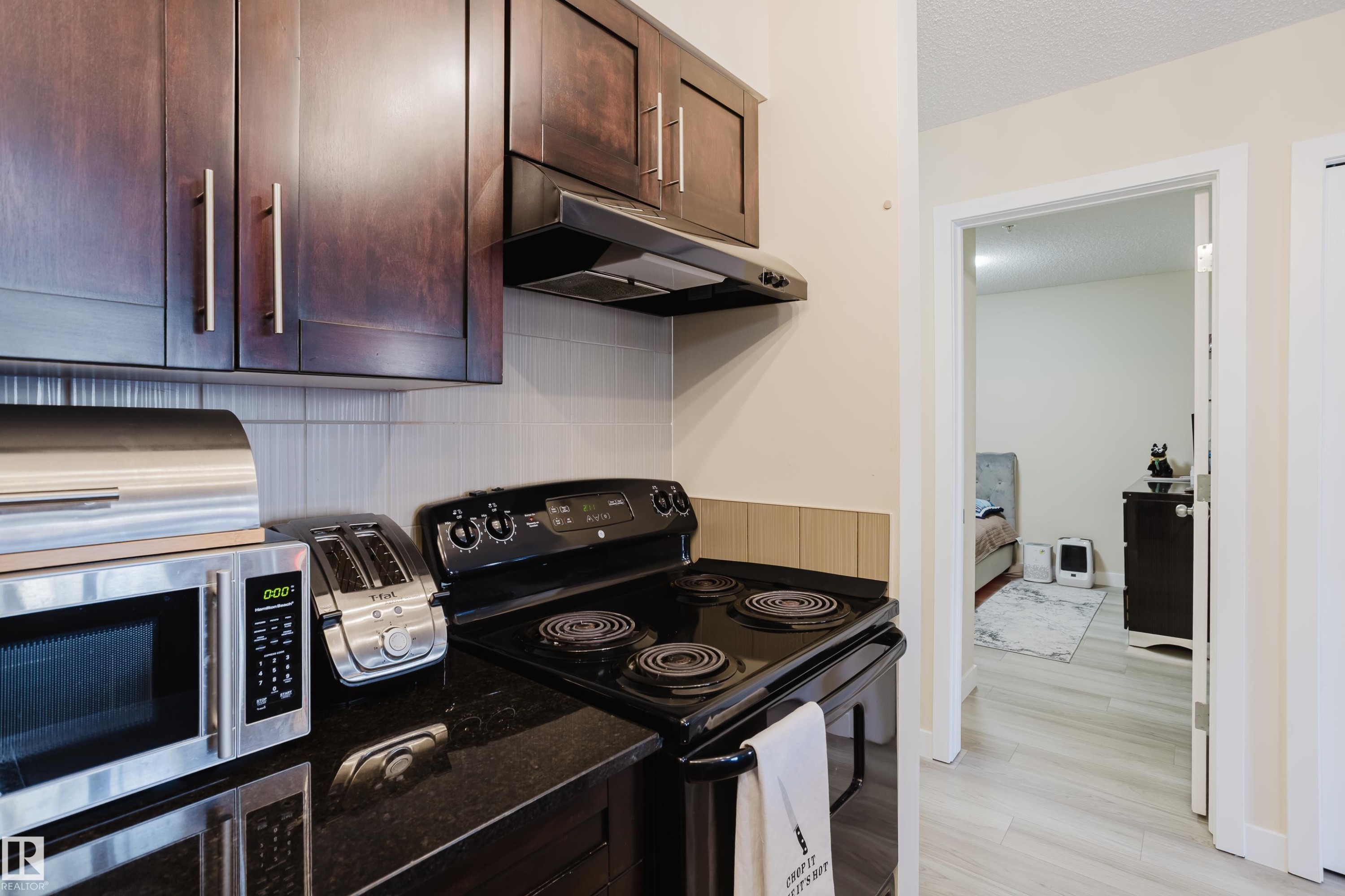 109 530 Watt Boulevard, Edmonton, AB - Indoor Photo Showing Kitchen