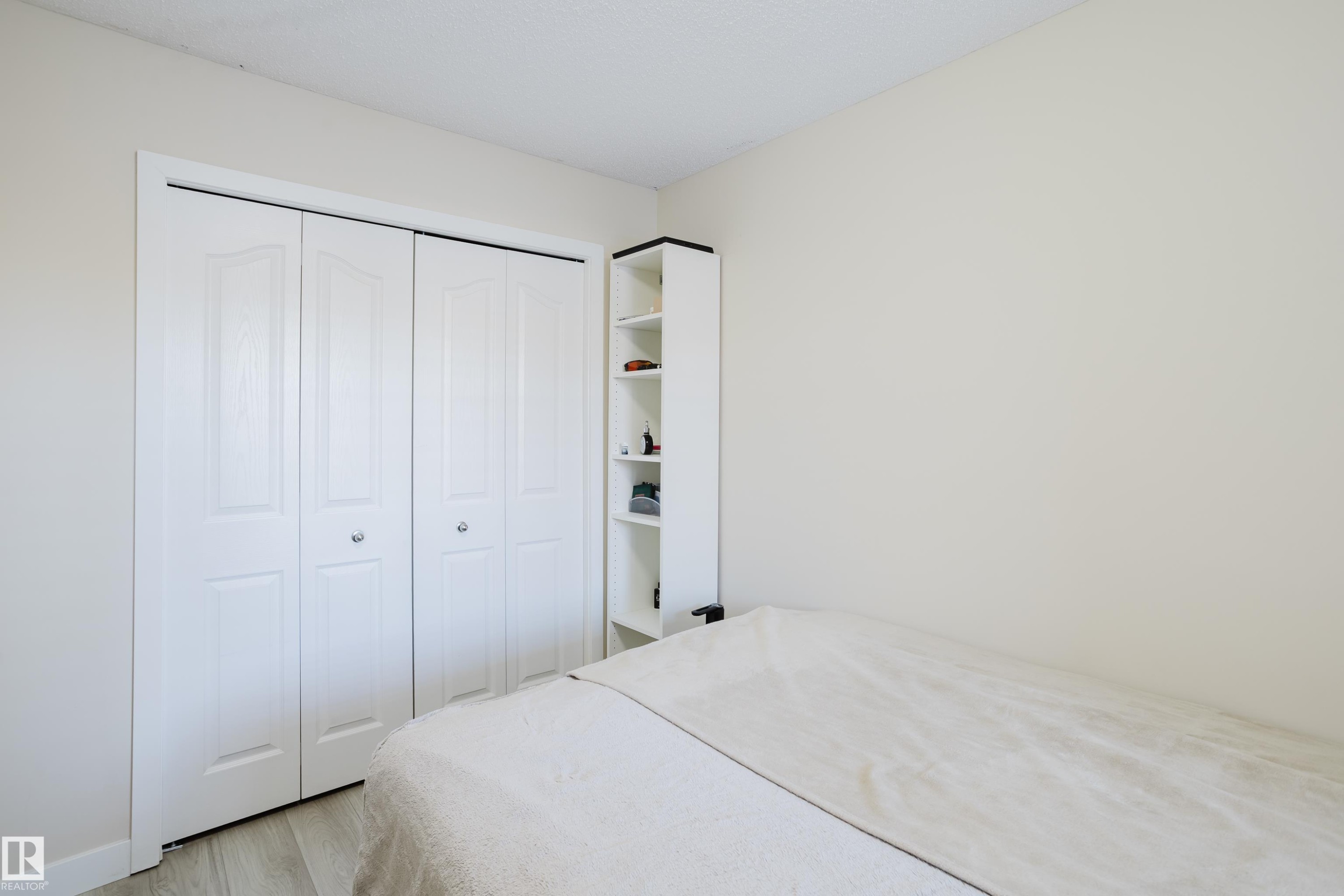 109 530 Watt Boulevard, Edmonton, AB - Indoor Photo Showing Bedroom