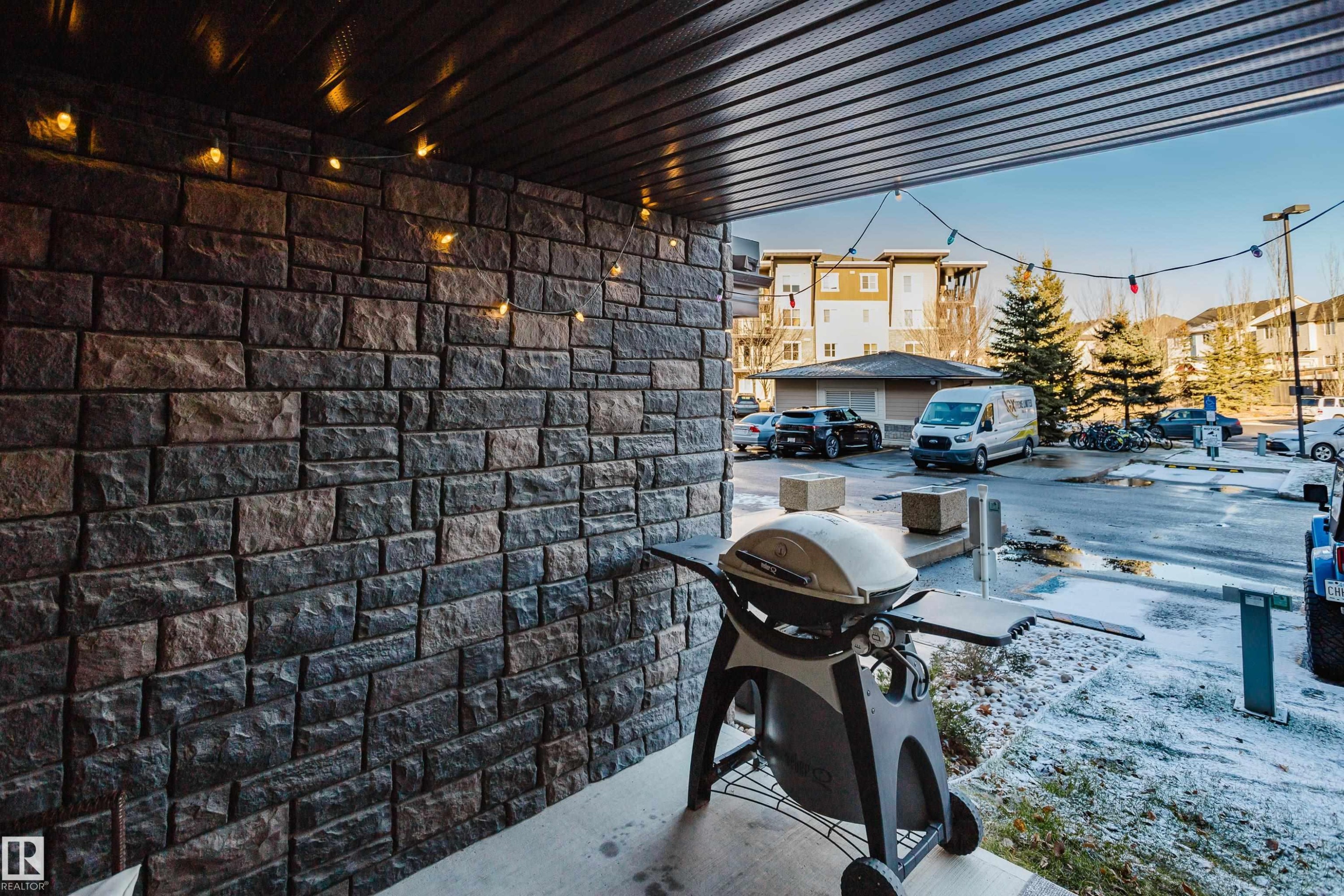 109 530 Watt Boulevard, Edmonton, AB - Outdoor