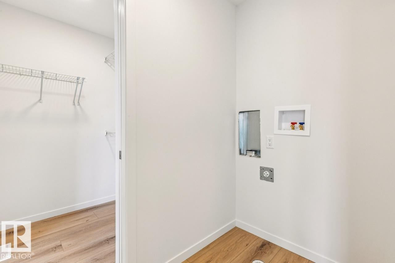 7314 Klapstein Crescent, Edmonton, AB - Indoor