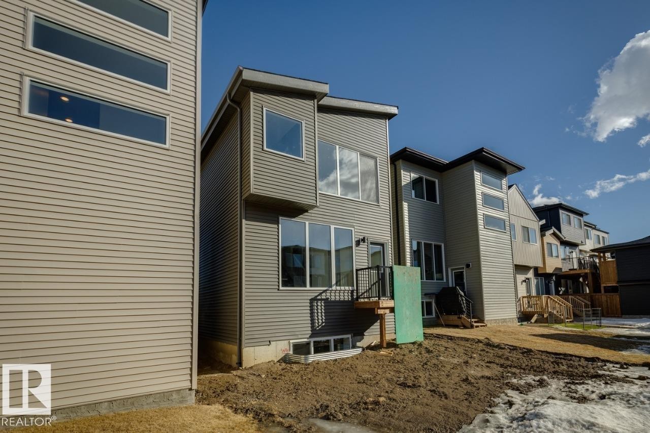 7314 Klapstein Crescent, Edmonton, AB - Outdoor