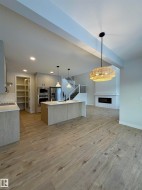 289 GLENRIDDING RAVINE Road Edmonton, AB T6W 5J6