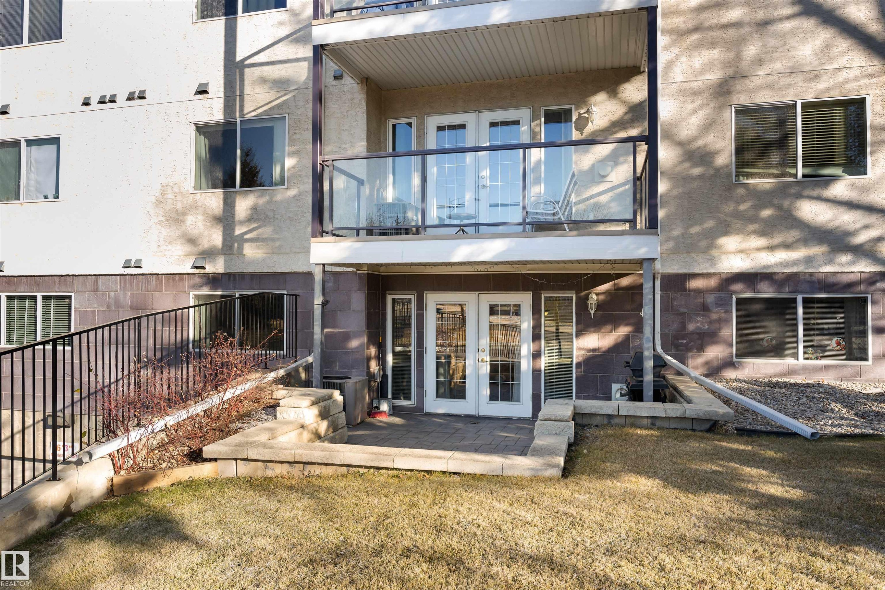 112 237 Youville Drive E, Edmonton, AB - Outdoor