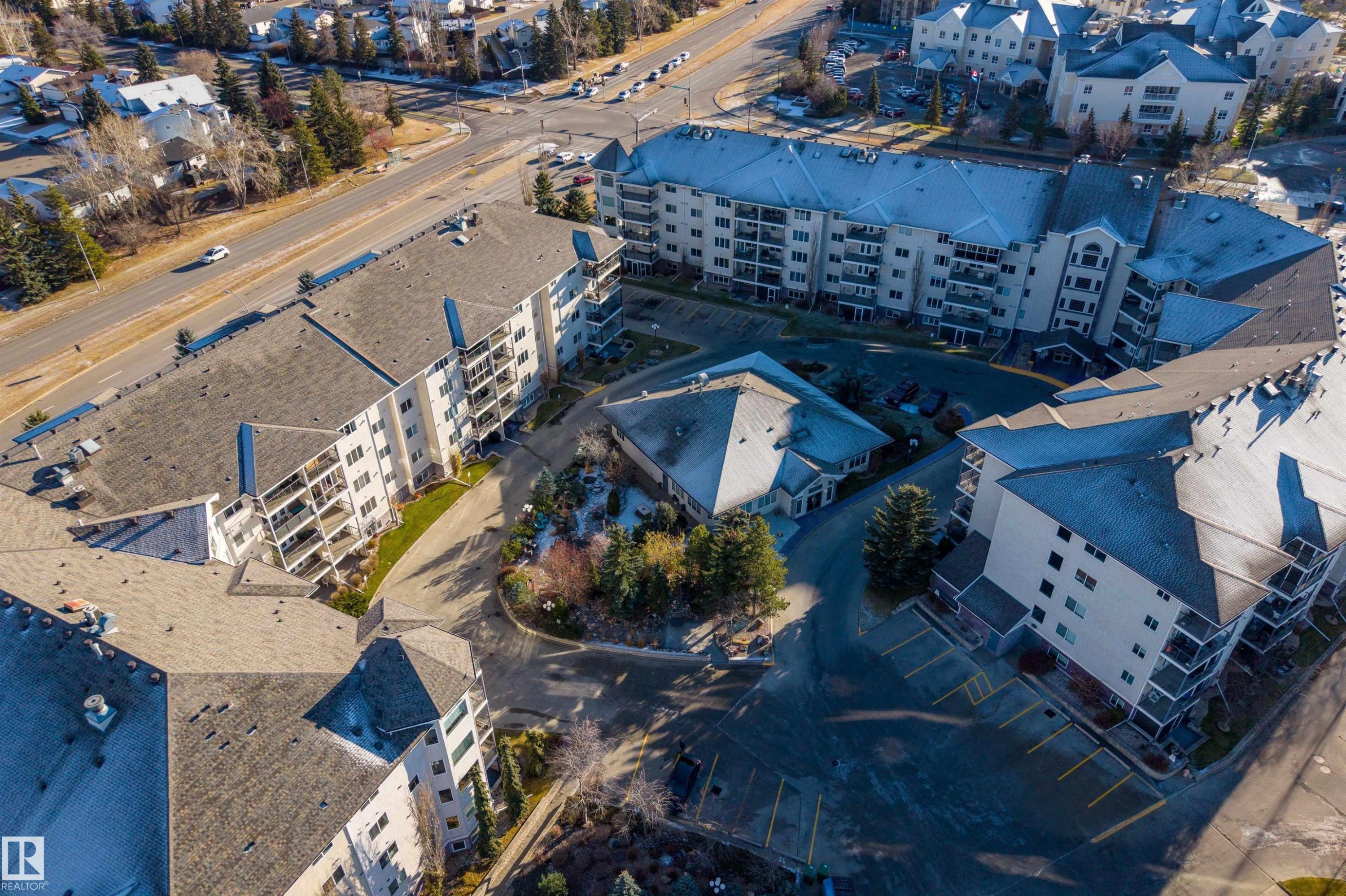 112 237 Youville Drive E, Edmonton, AB - Outdoor With View