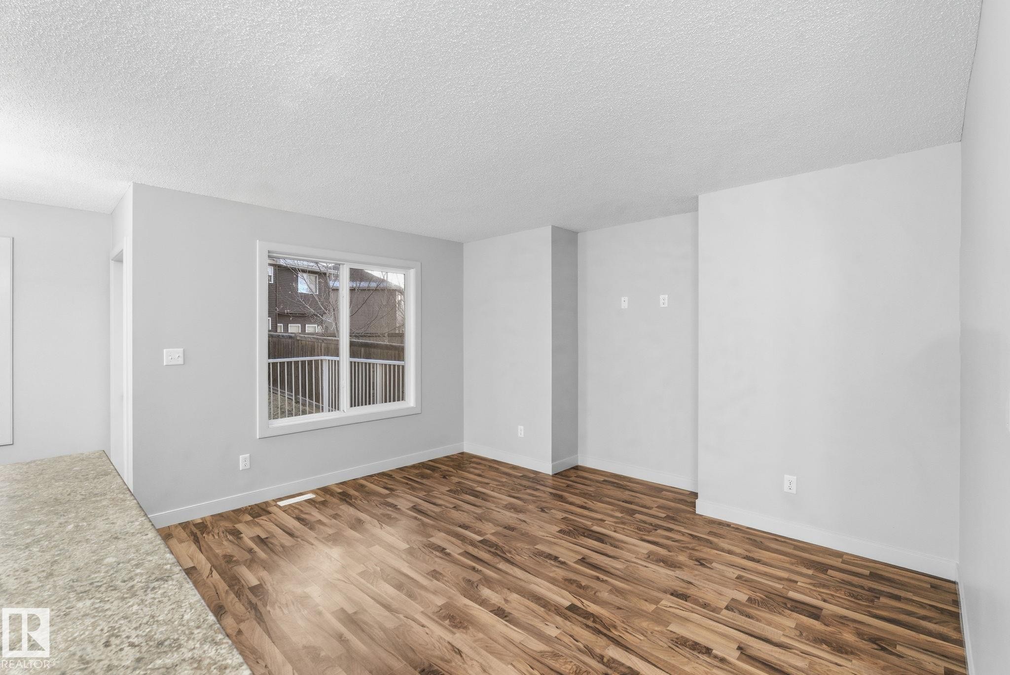 17365 8A Avenue, Edmonton, AB - Indoor Photo Showing Other Room