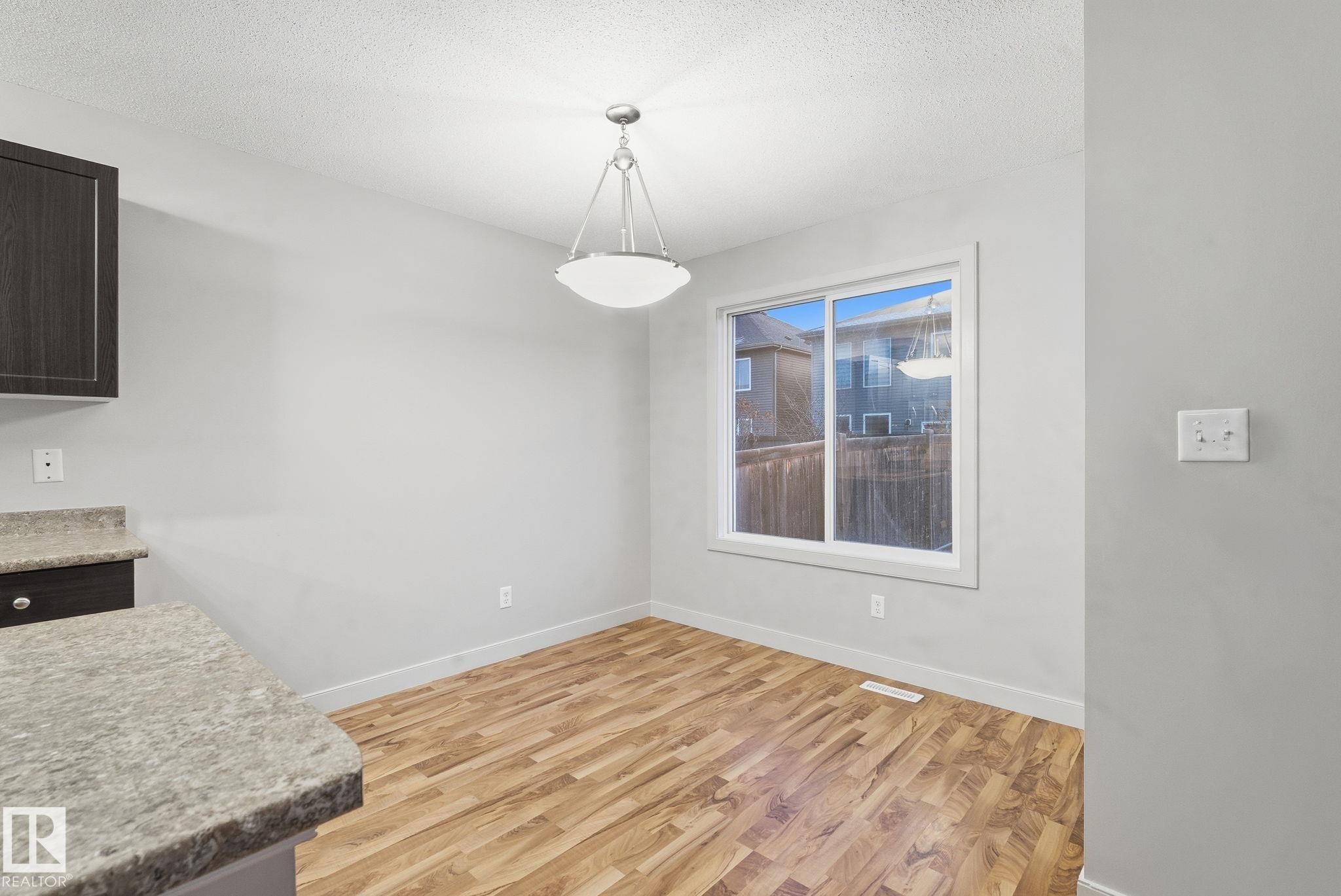 17365 8A Avenue, Edmonton, AB - Indoor Photo Showing Other Room