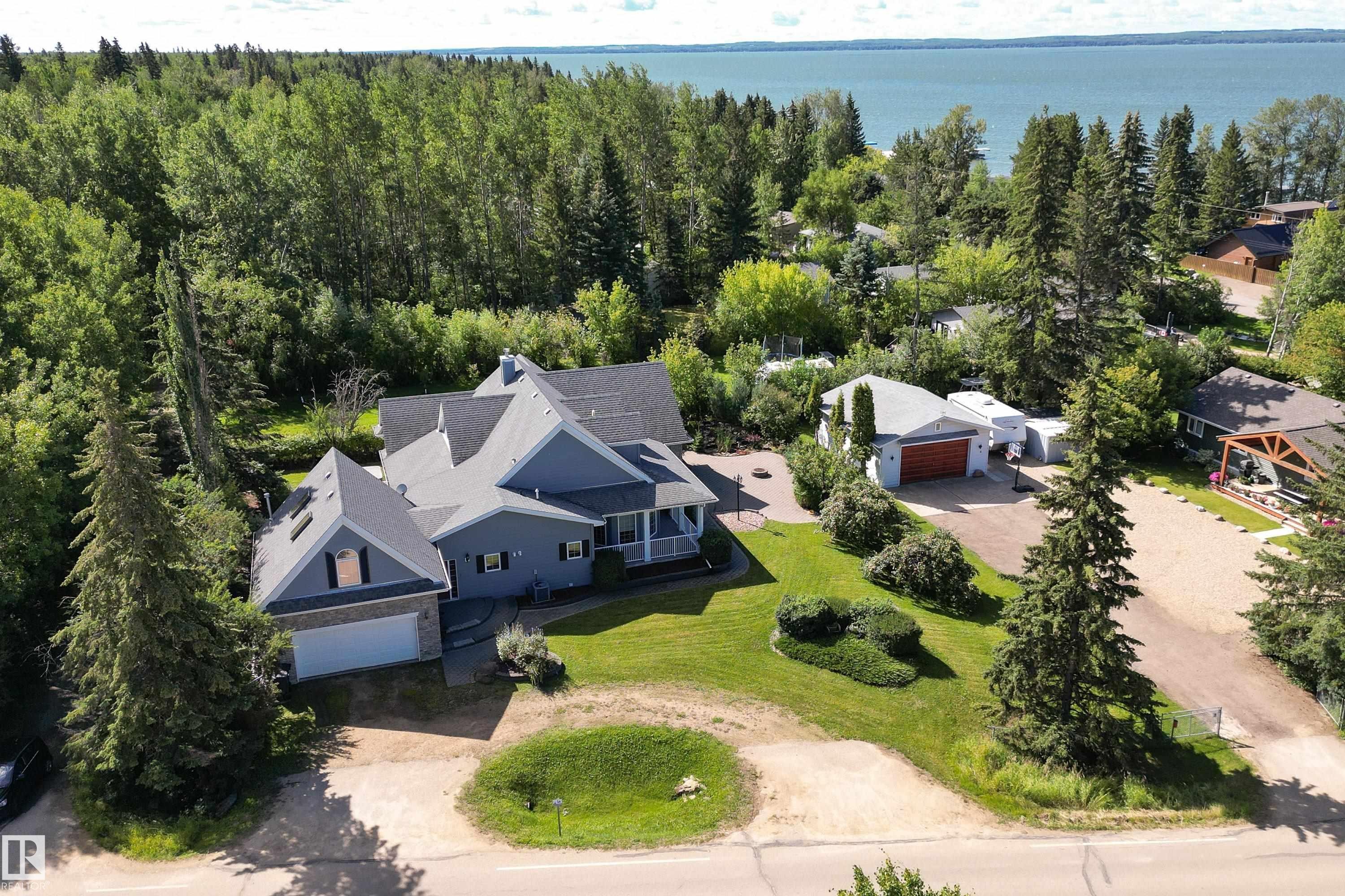 2A Silver Beach Road, Rural Wetaskiwin County, AB - Outdoor With Body Of Water