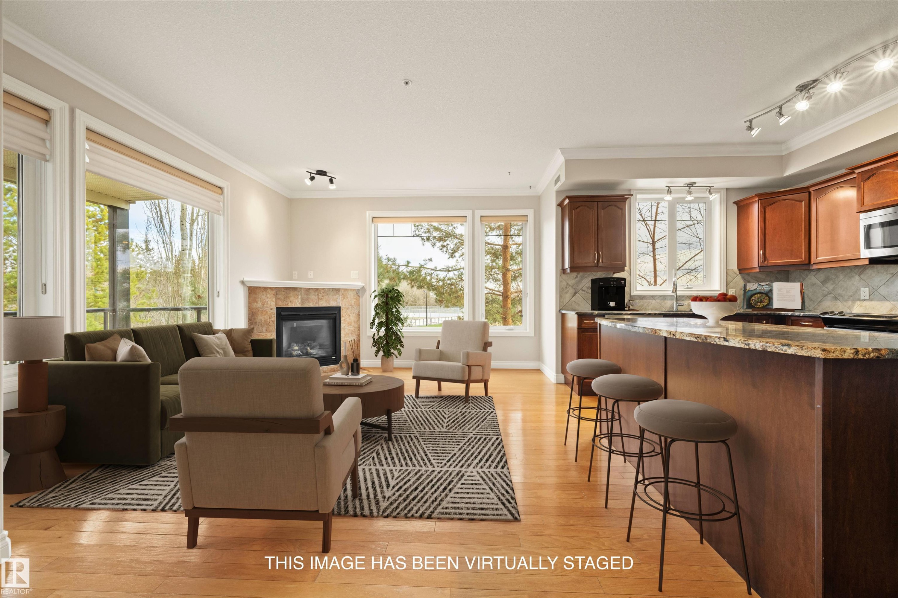 218 12408 15 Avenue, Edmonton, AB - Indoor With Fireplace