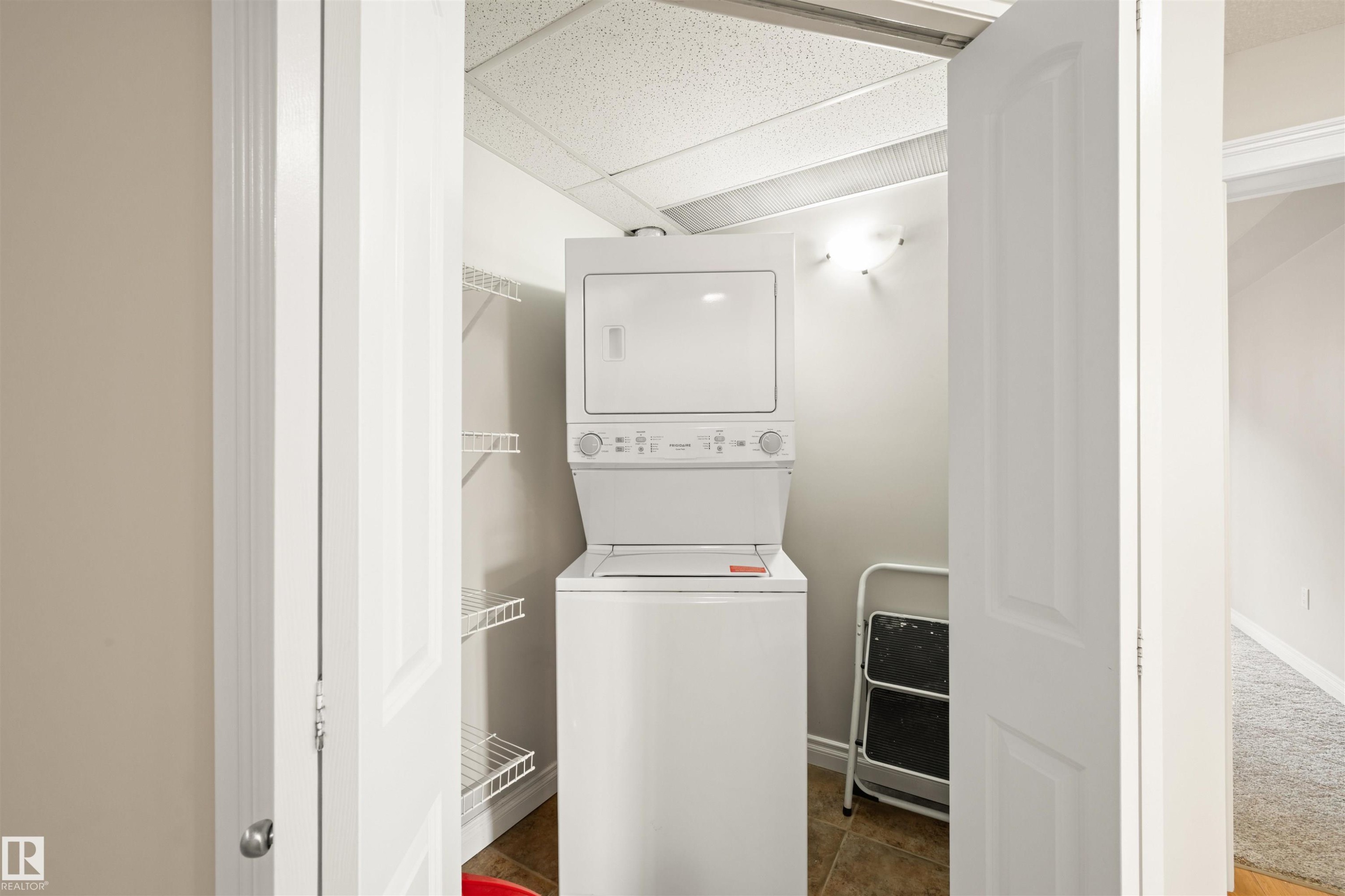 218 12408 15 Avenue, Edmonton, AB - Indoor Photo Showing Laundry Room