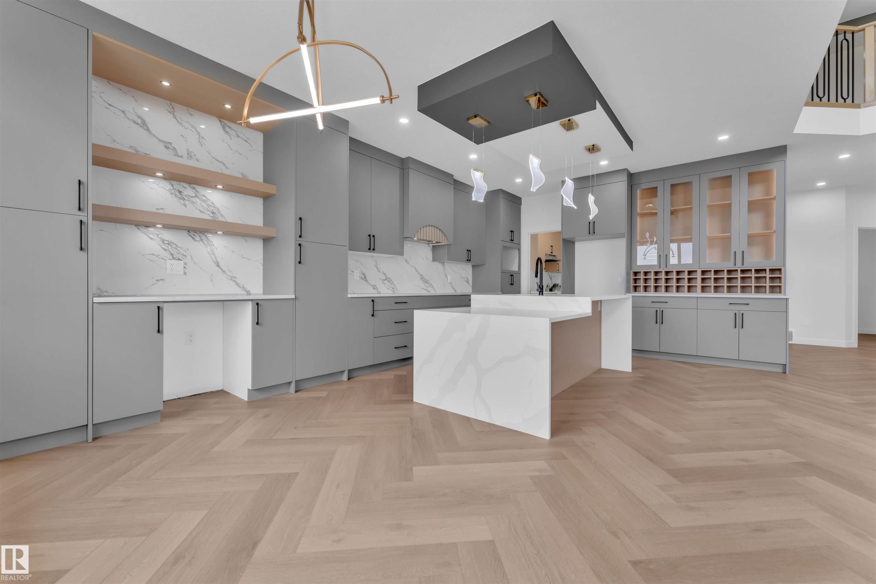 404 Pine Point(E), Leduc, AB - Indoor Photo Showing Kitchen With Upgraded Kitchen