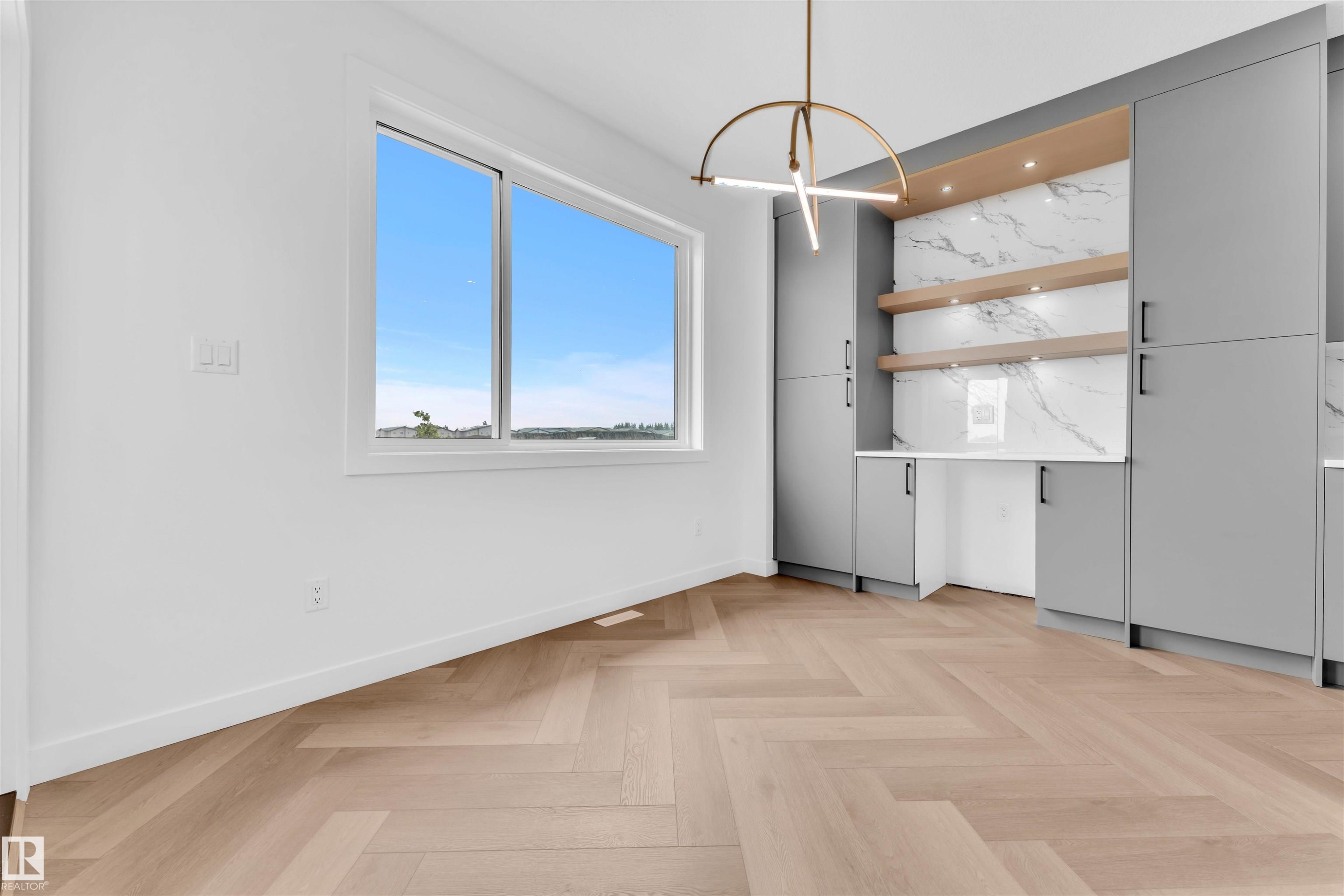 404 Pine Point(E), Leduc, AB - Indoor Photo Showing Other Room